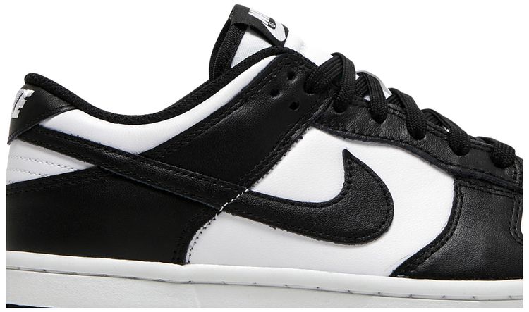 Кросівки жіночі Nike Wmns Dunk Low 'Black White' — фото 3