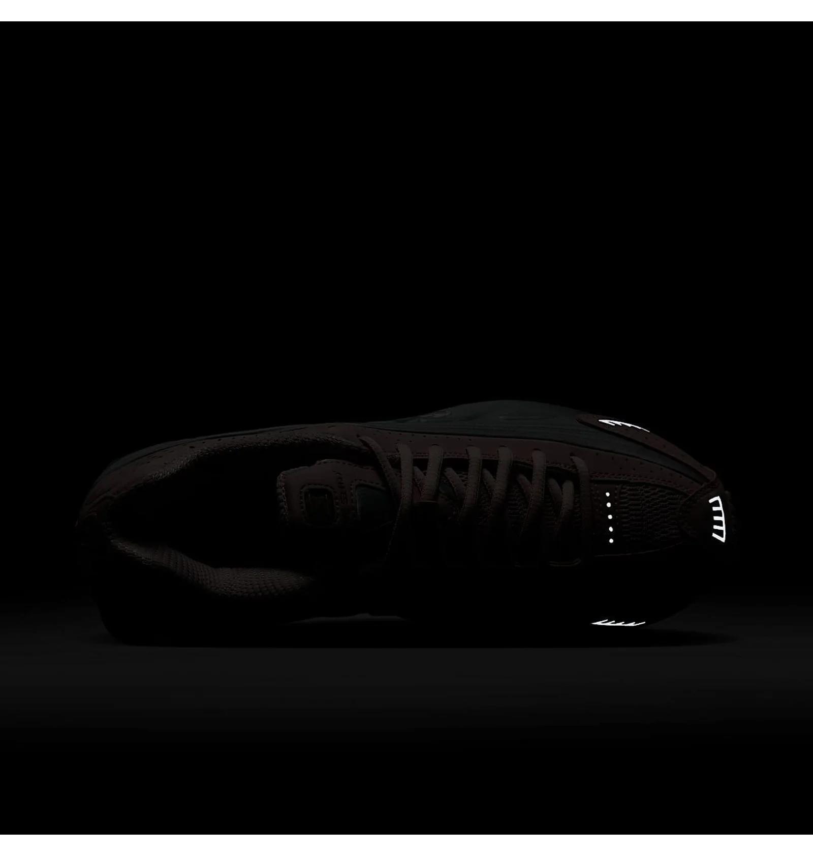 Кросівки жіночі Nike Shox R4 (AR3565-600) — фото 13