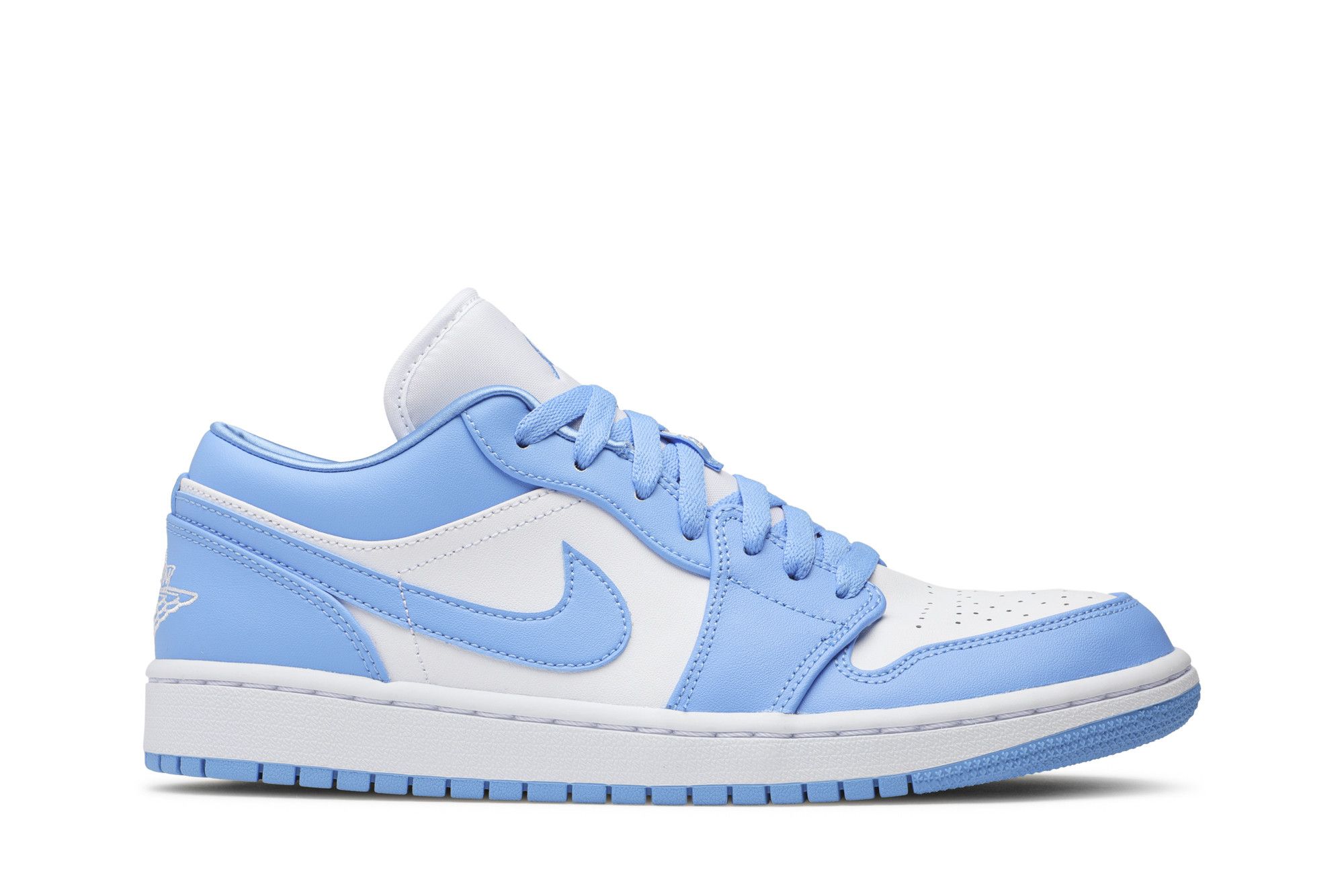 Кросівки жіночі Nike Wmns Air Jordan 1 Low 'UNC' — фото 1