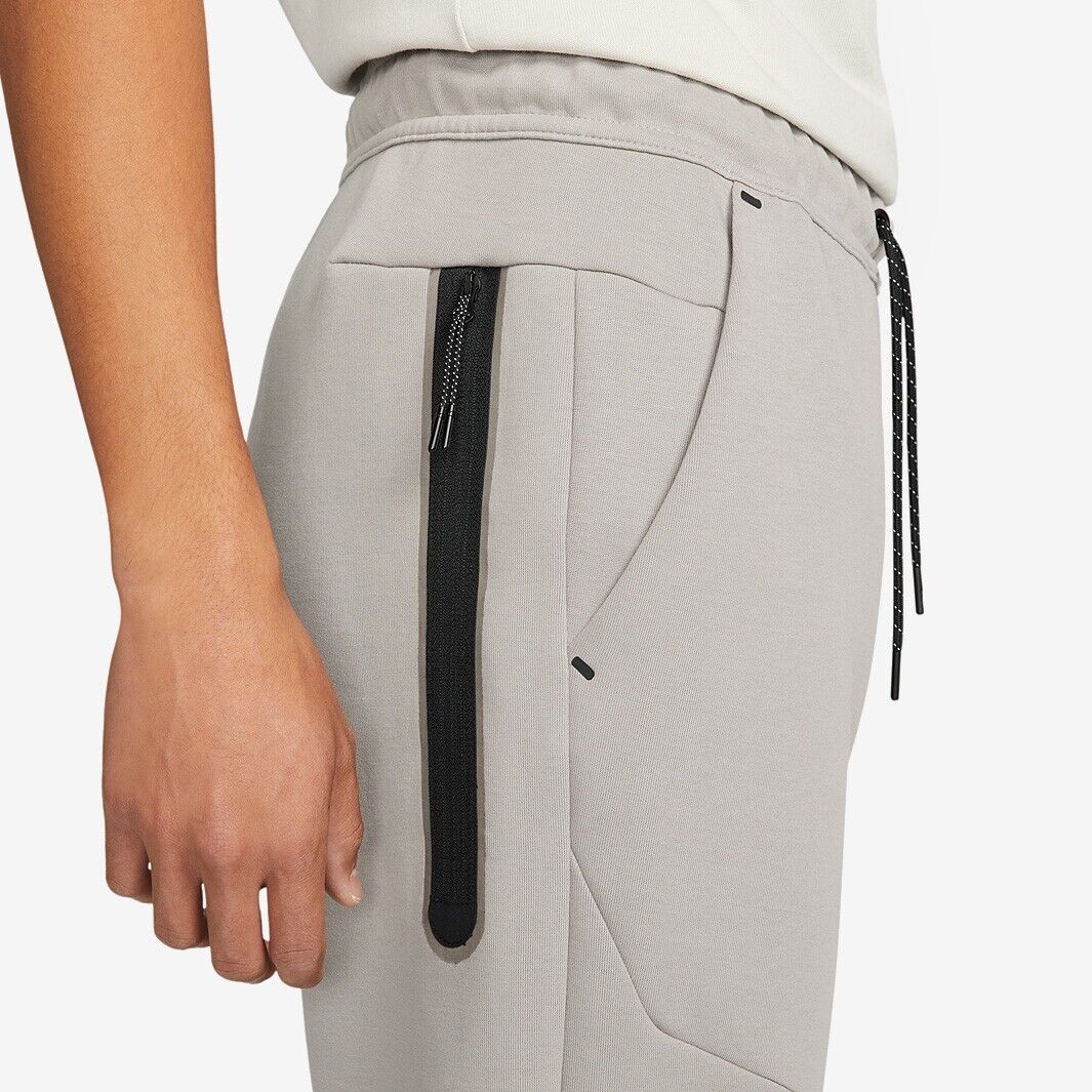 Брюки чоловічі Nike Sportswear Tech Fleece Joggers (DV0538-016) — фото 15
