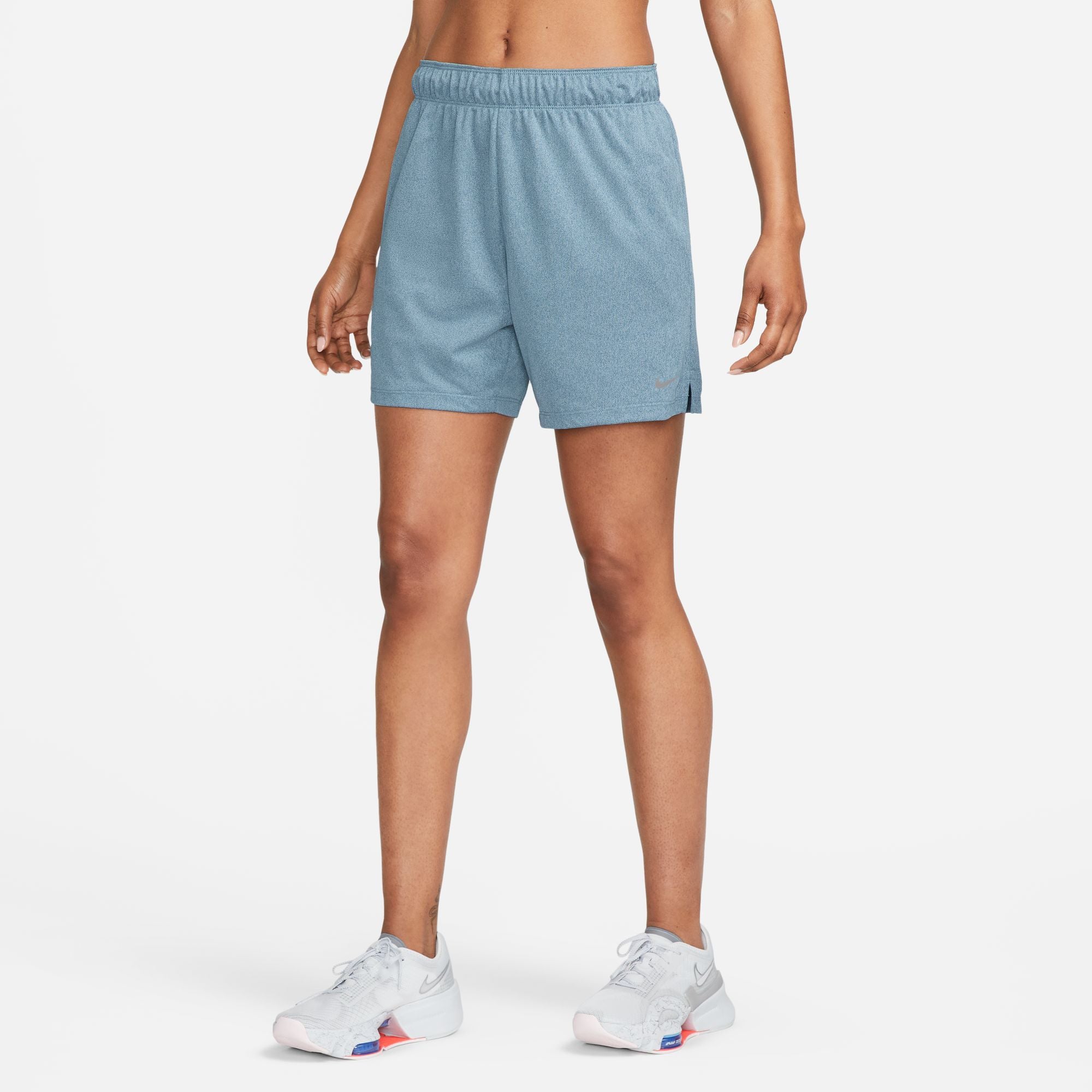 Шорти жіночі Nike W Nk Attack Df Mr 5In Short (DX6024-457) — фото 1