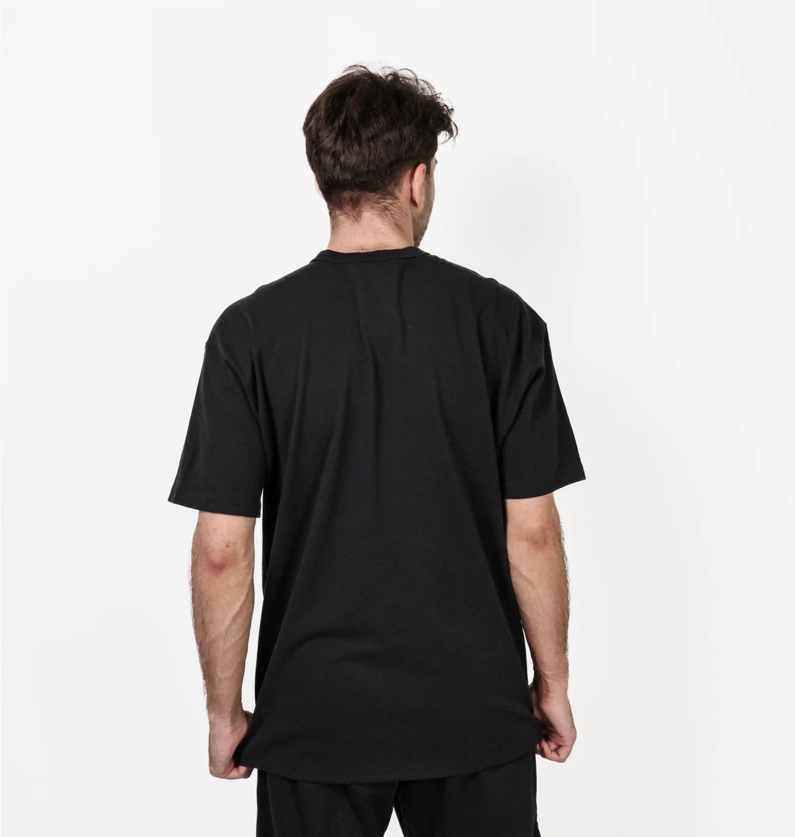 Футболка чоловіча Nike Premium Essential Sustainable T-Shirt (DO7392-010) — фото 9