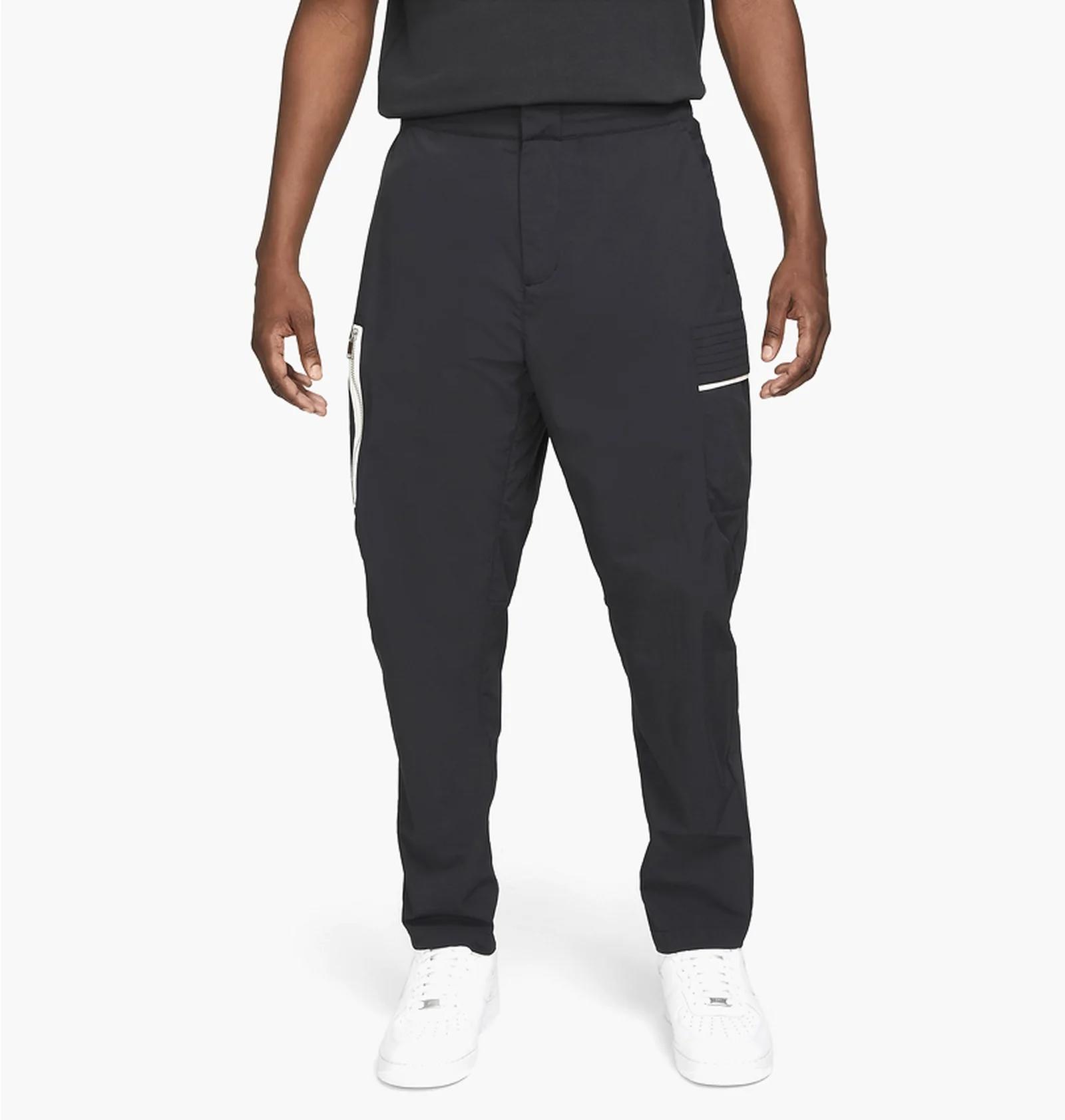 Брюки чоловічі Nike Sportswear Style Essentials (DM6681-010) — фото 1