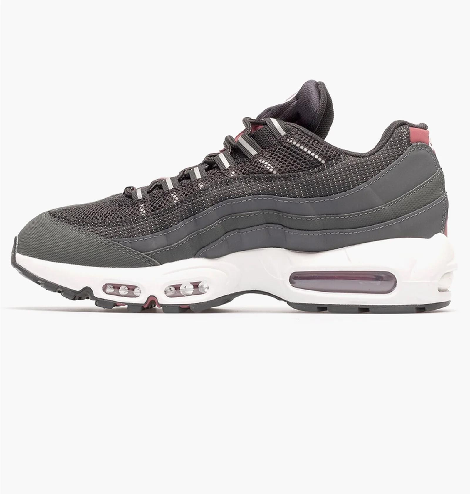 Кросівки чоловічі Nike Air Max 95 Essential Grey (DQ3982-001) — фото 1