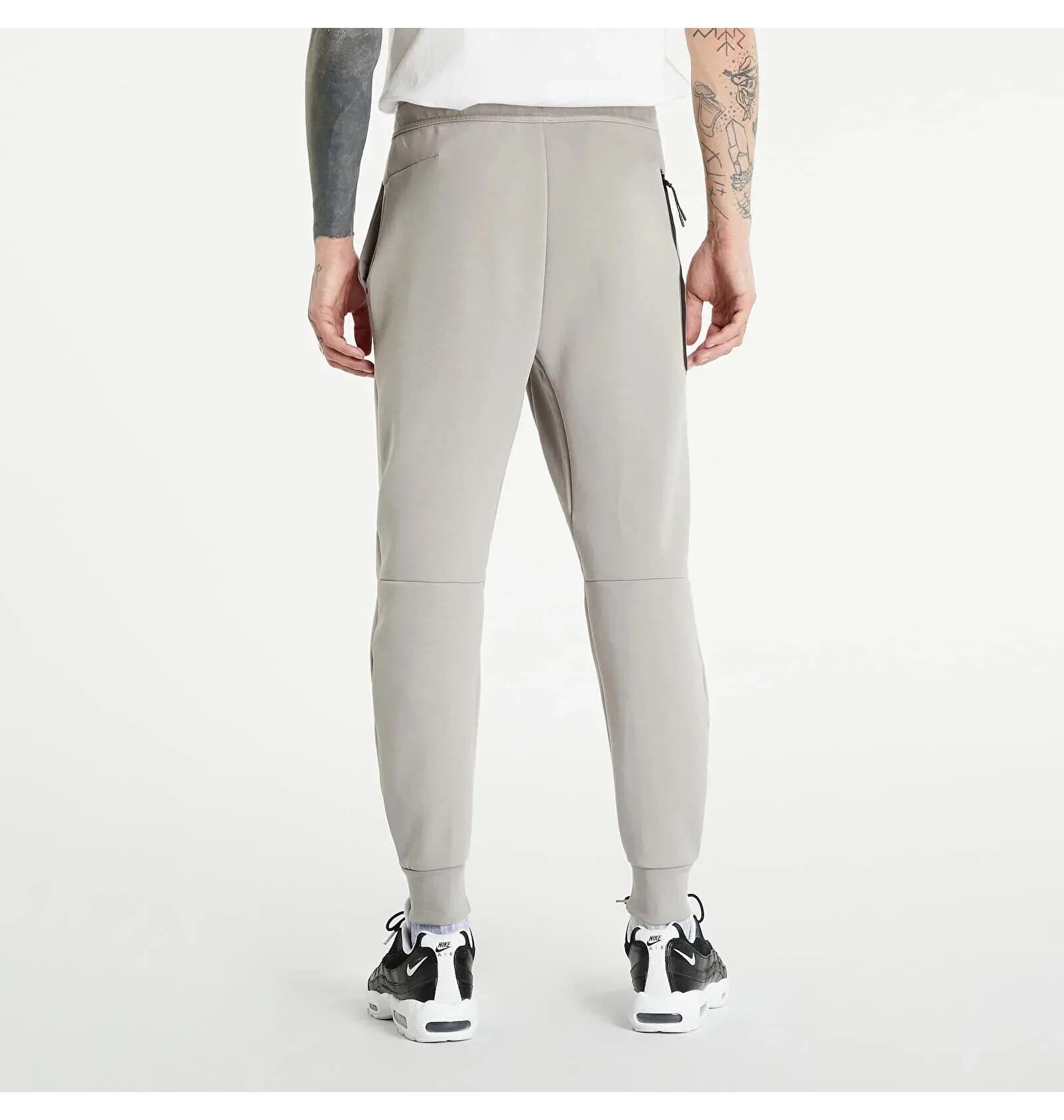 Брюки чоловічі Nike Sportswear Tech Fleece Joggers (DV0538-016) — фото 5