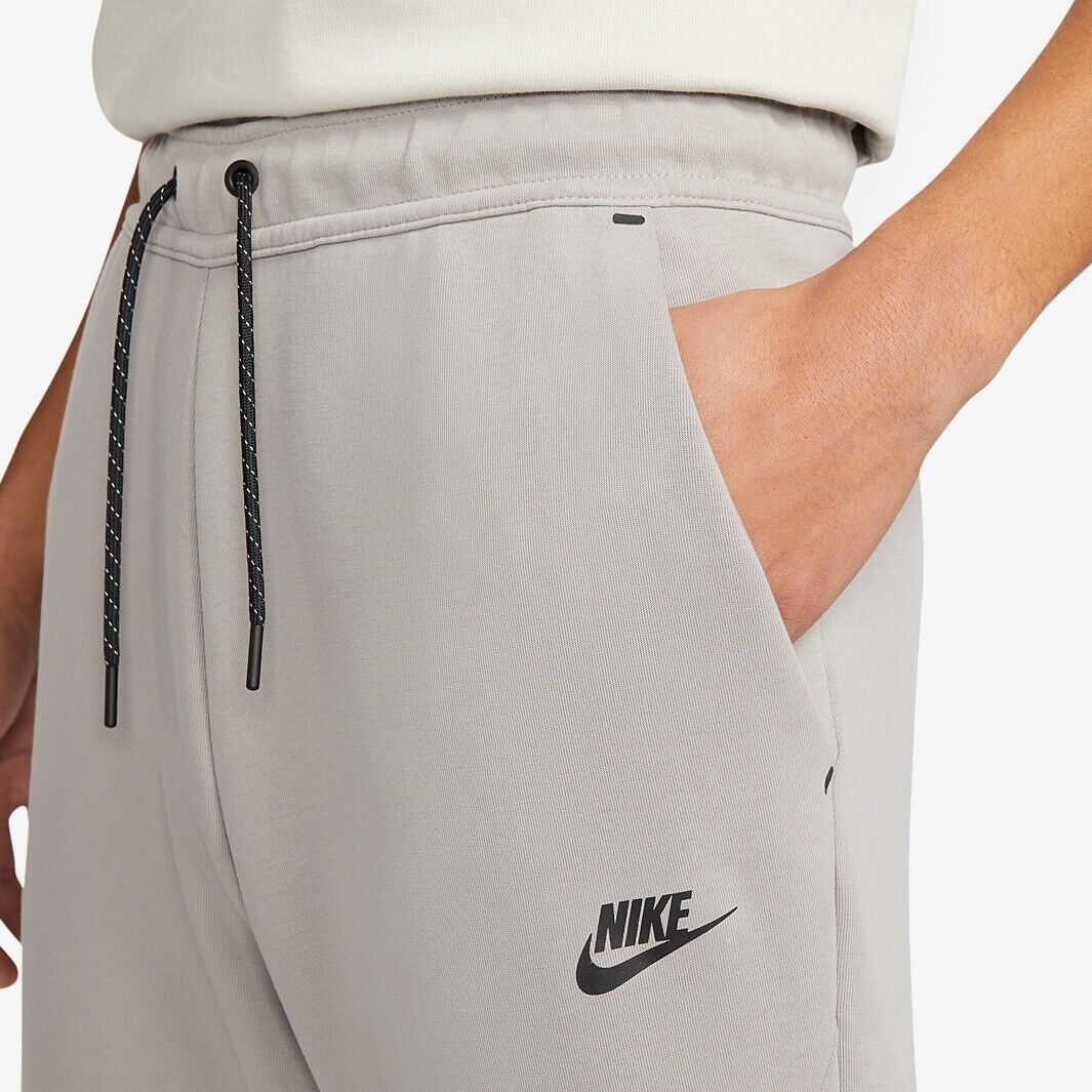 Брюки чоловічі Nike Sportswear Tech Fleece Joggers (DV0538-016) — фото 13