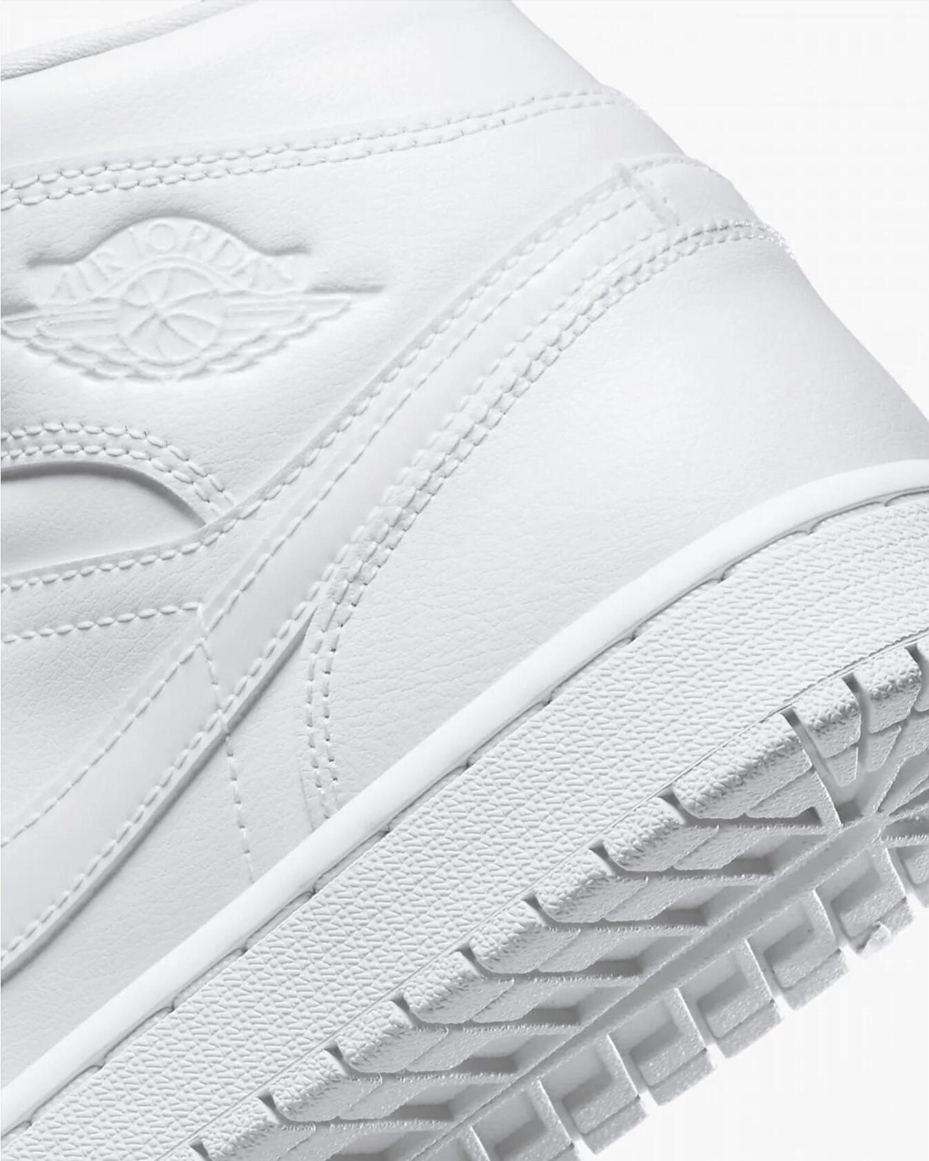 Кросівки жіночі Nike Wmns Air Jordan 1 Mid (DV0991-111) — фото 34