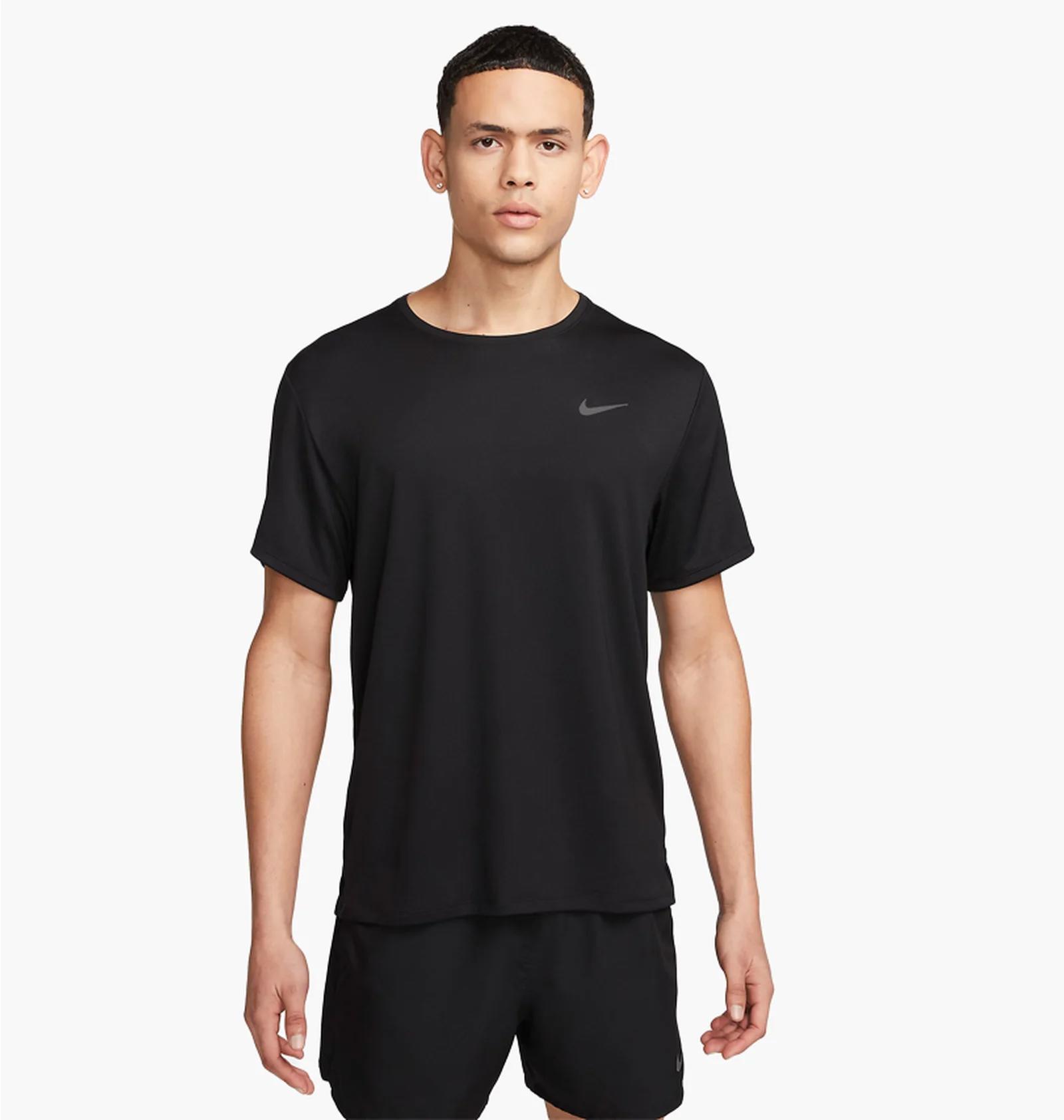 Футболка чоловіча Nike M Nk Df Uv Miler Ss (DV9315-010) — фото 3