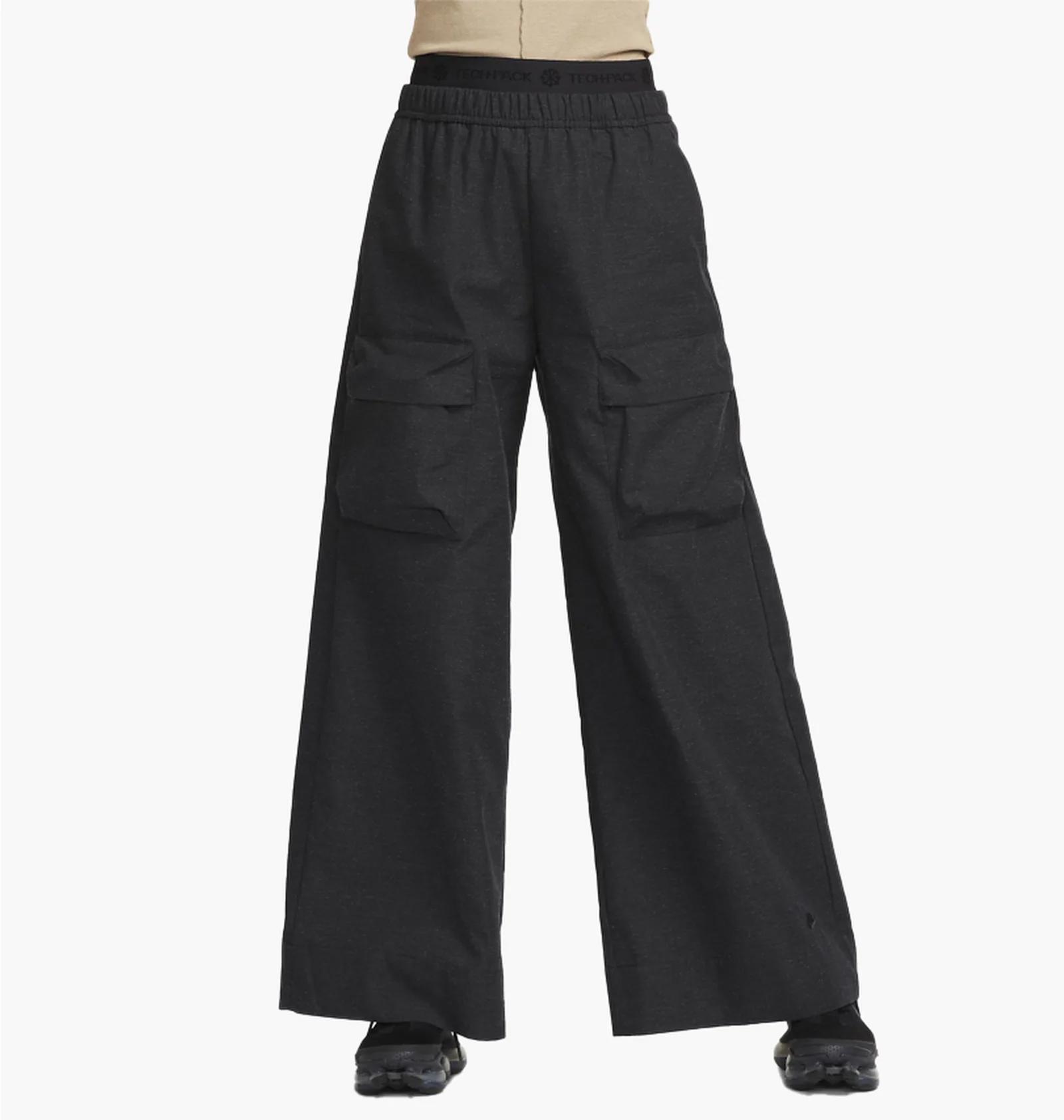 Брюки жіночі Nike Sportswear Tech Pack Women's High-Waisted Wide-Leg Ripstop Pants (DV8489-032) — фото 1