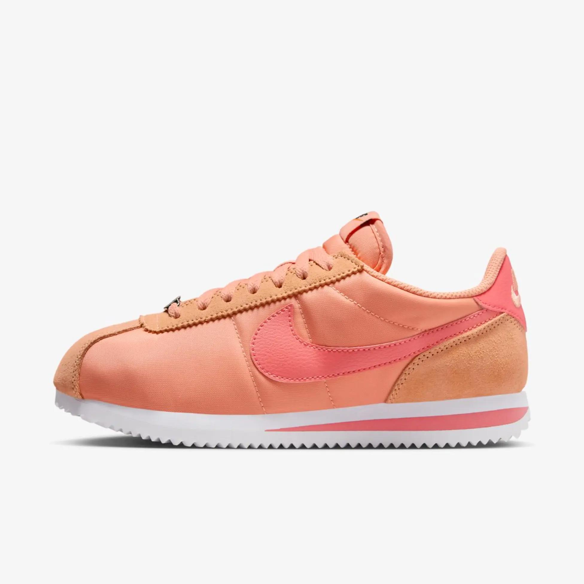 Кросівки жіночі Nike Cortez Textile (DZ2795-800) — фото 1