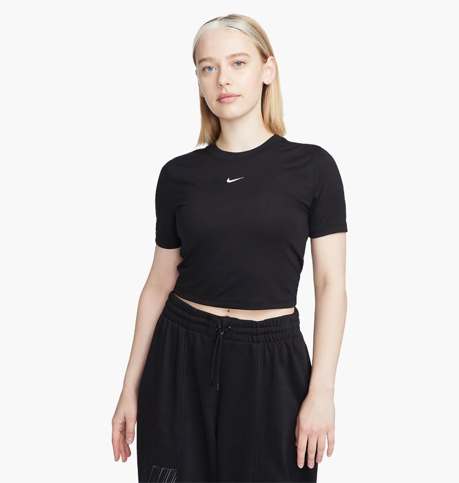 Футболка жіноча Nike Sportswear Essential Slim-Fit Crop T-Shirt (FB2873-010) — фото 1