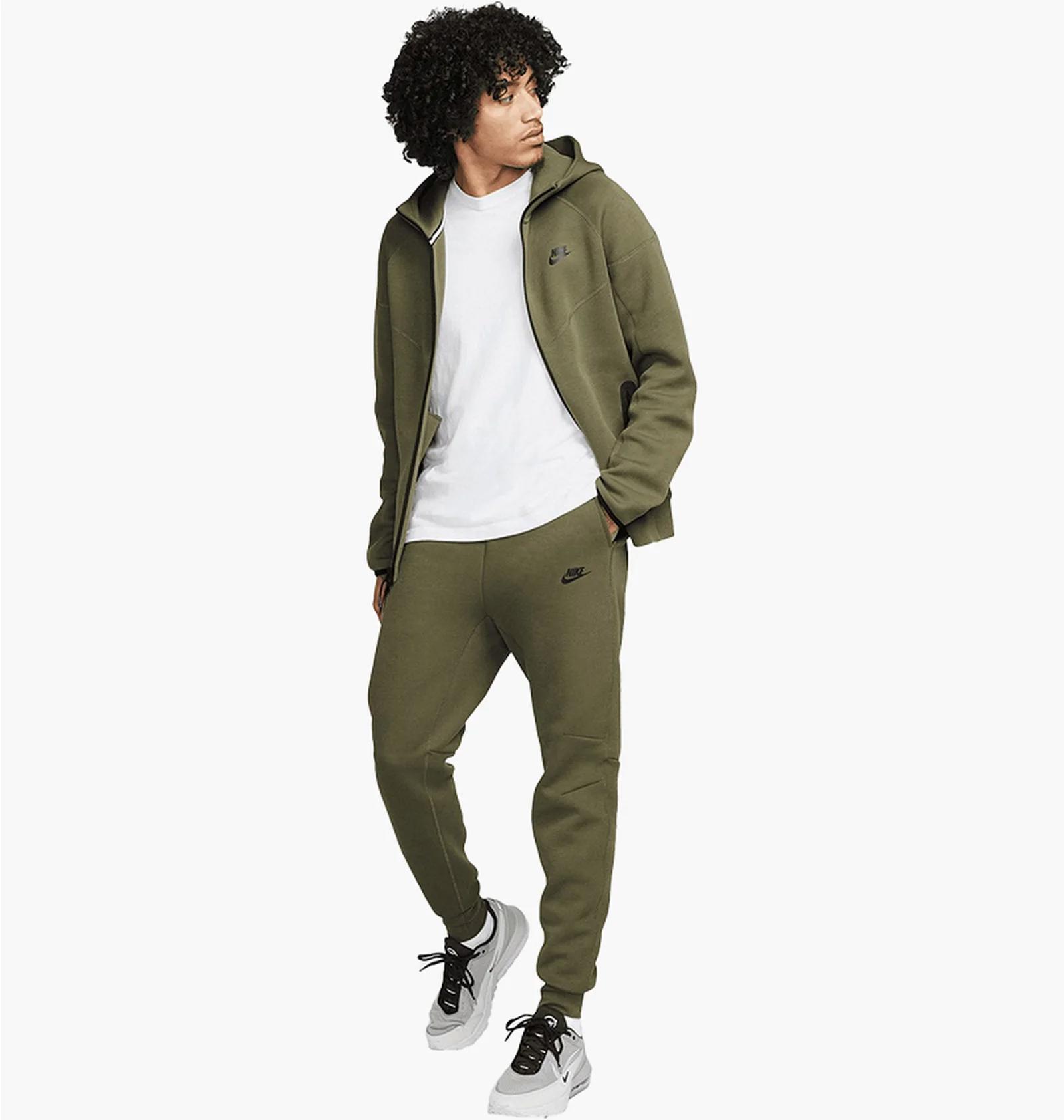 Спортивний костюм чоловічий Nike Sportswear Tech Fleece Tracksuit Green (FB7921-222__FB8002-222) — фото 1