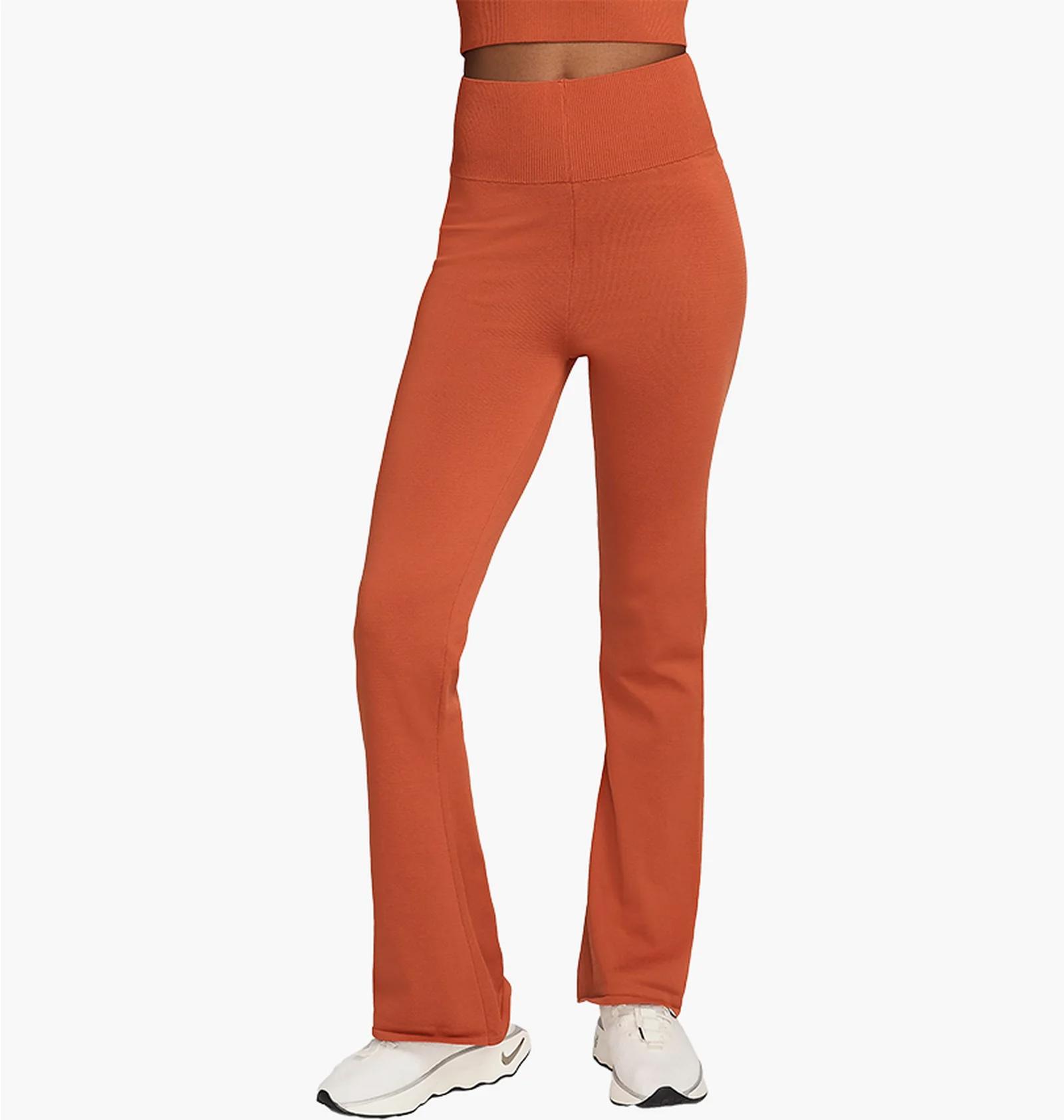 Брюки жіночі Nike Sportswear Chill Knit Tight High-Waisted Flared Pants (FN4685-825) — фото 1