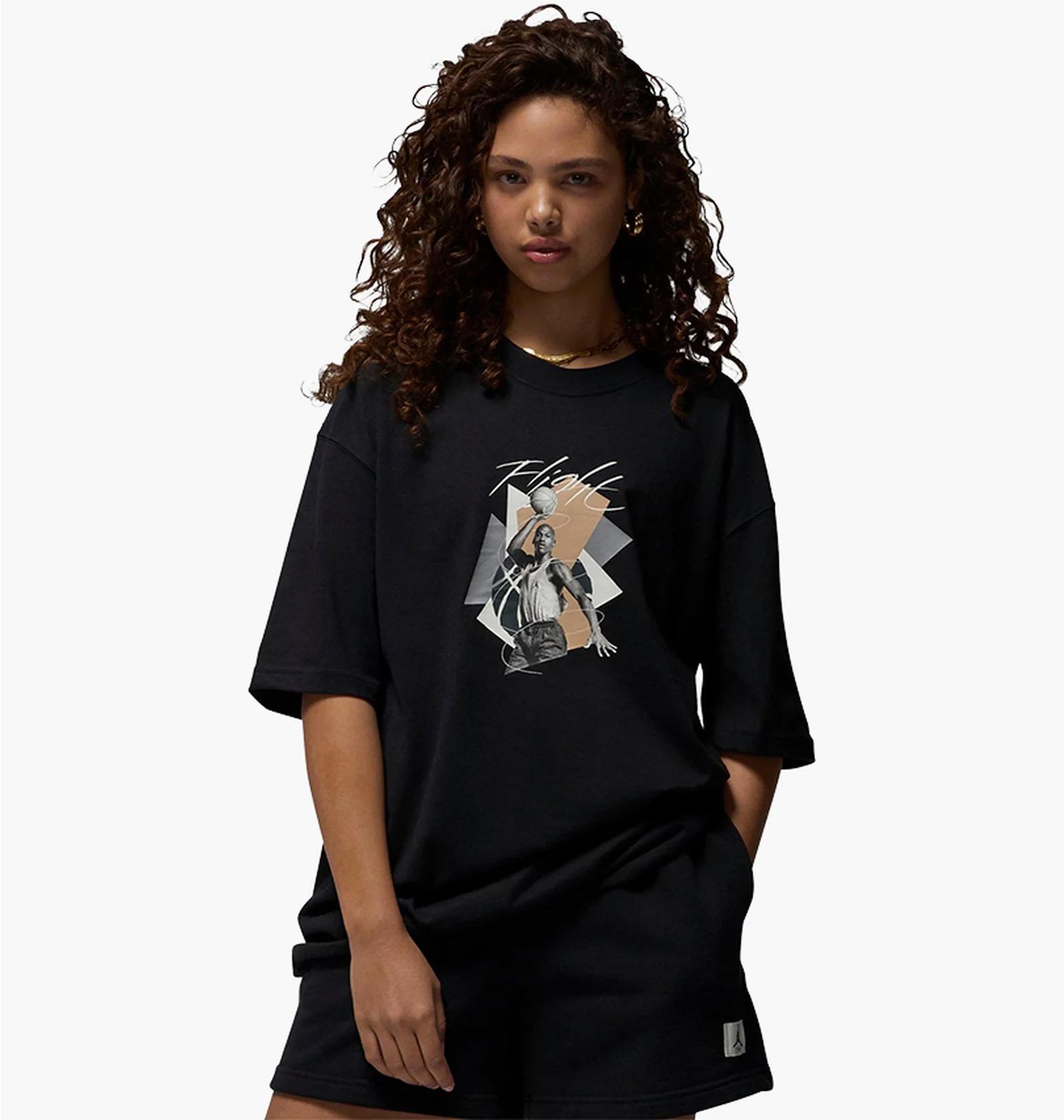 Футболка жіноча Jordan Essentials Os 2 Graphic Oversized Short-Sleeve (FN5708-010) — фото 1