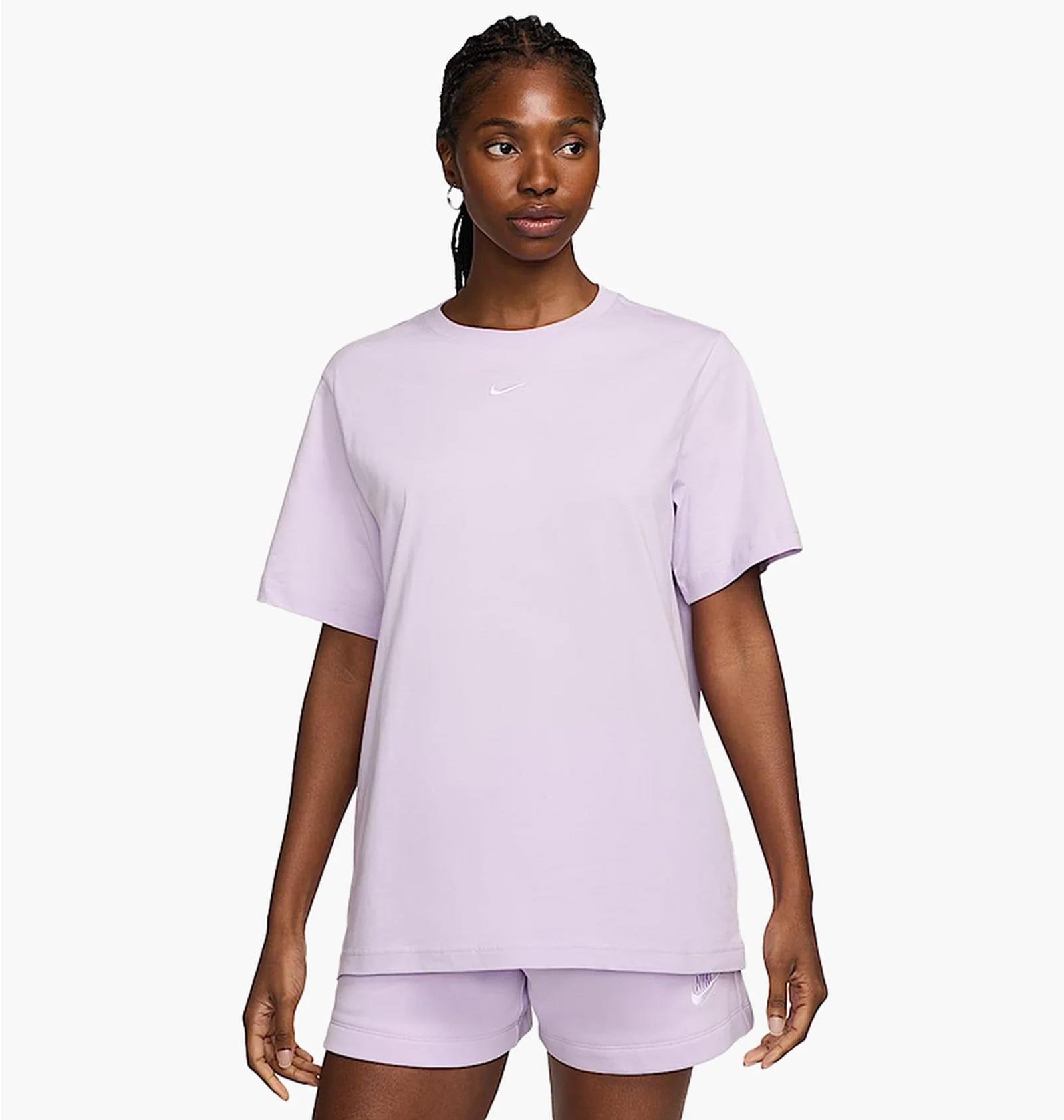 Футболка жіноча Nike Nsw Tee Essntl Lbr Violet (FD4149-511) — фото 1