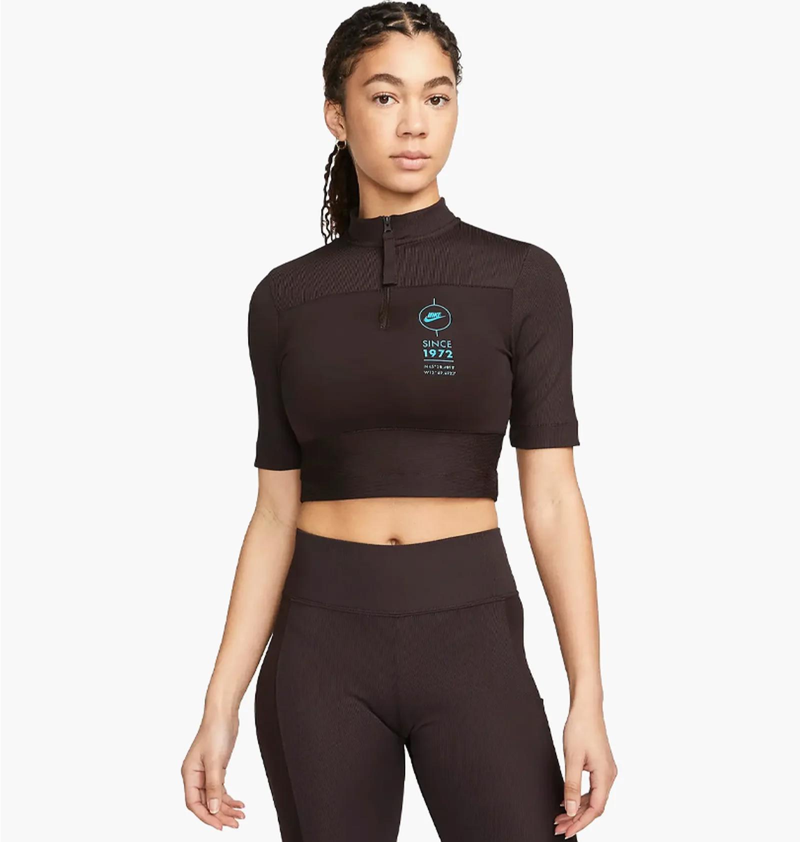 Спортивний топ жіночий Nike Sportswear Women's Ribbed Short-Sleeve Top (FJ5253-220) — фото 4