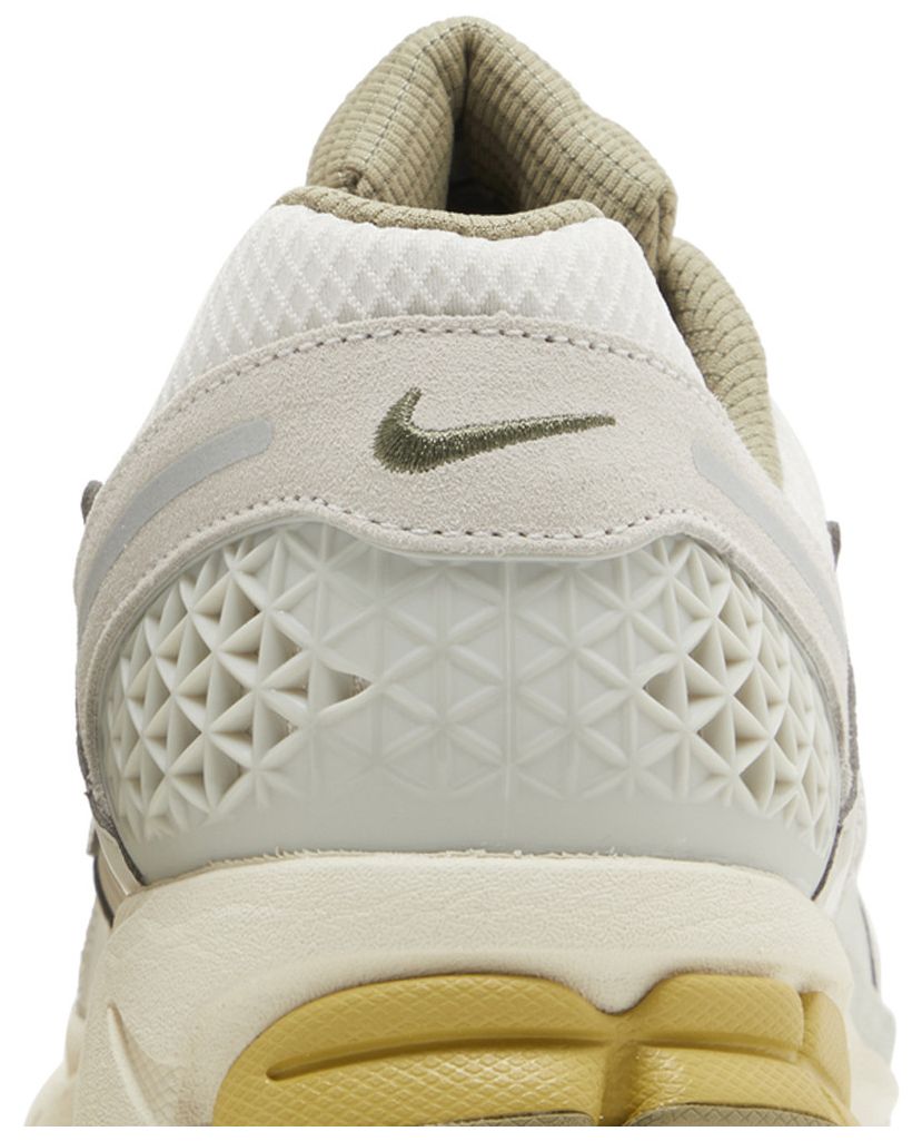 Кросівки Nike Zoom Vomero 5 — фото 3