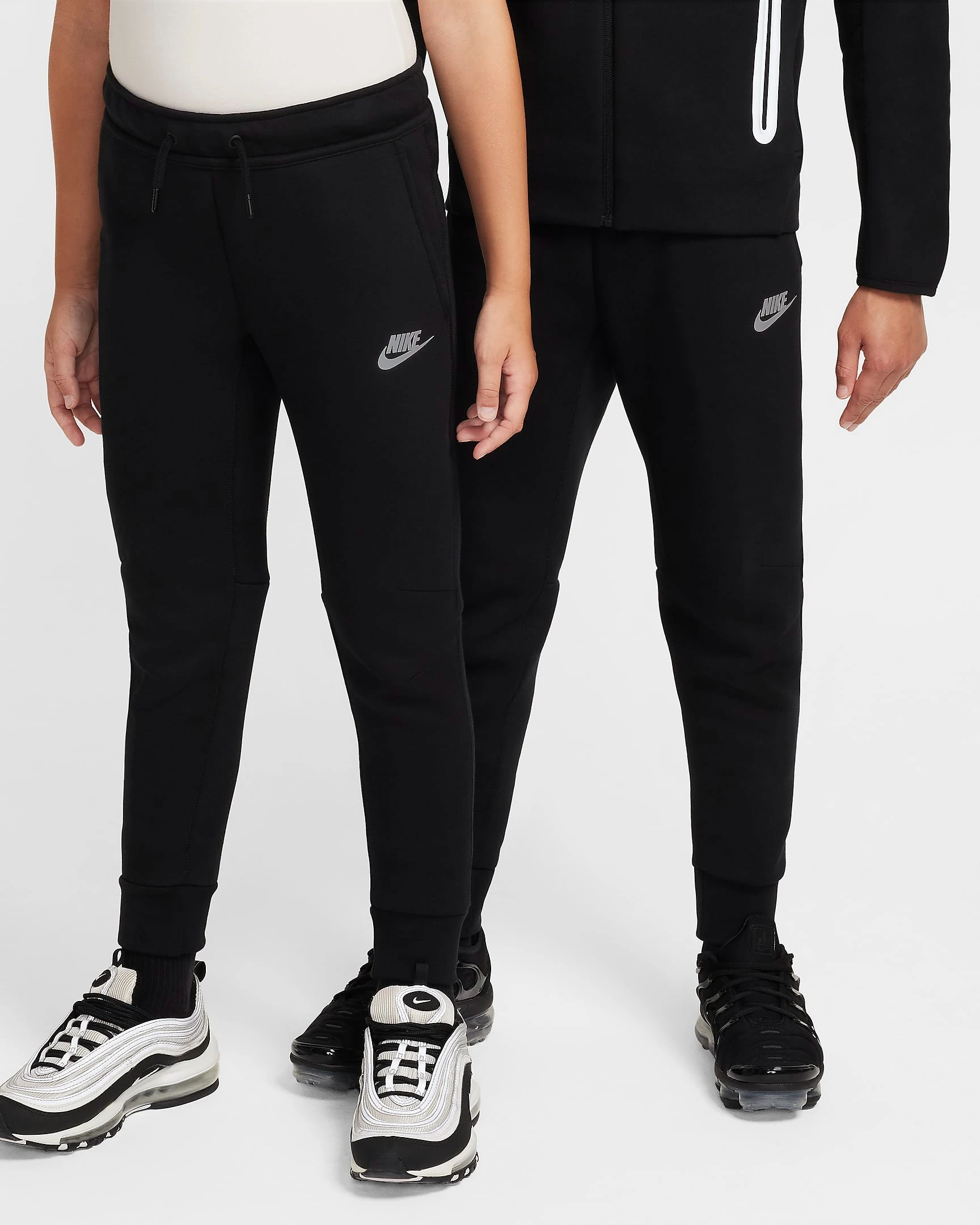 Брюки дитячі Nike Sportswear Tech Fleece Black (FZ5434-010) — фото 1