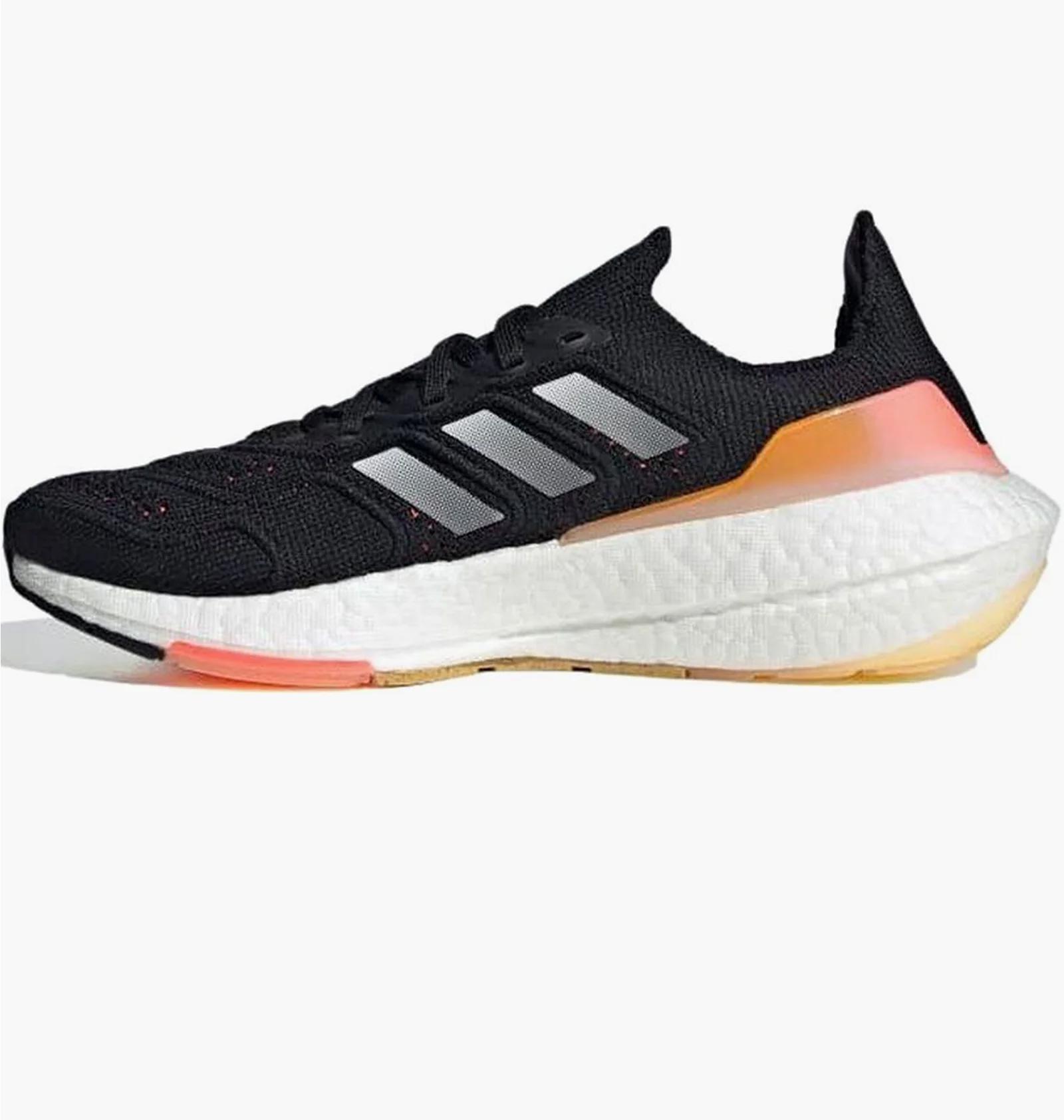 Кросівки жіночі Adidas Ultraboost 22 Heat (GX8059) — фото 1