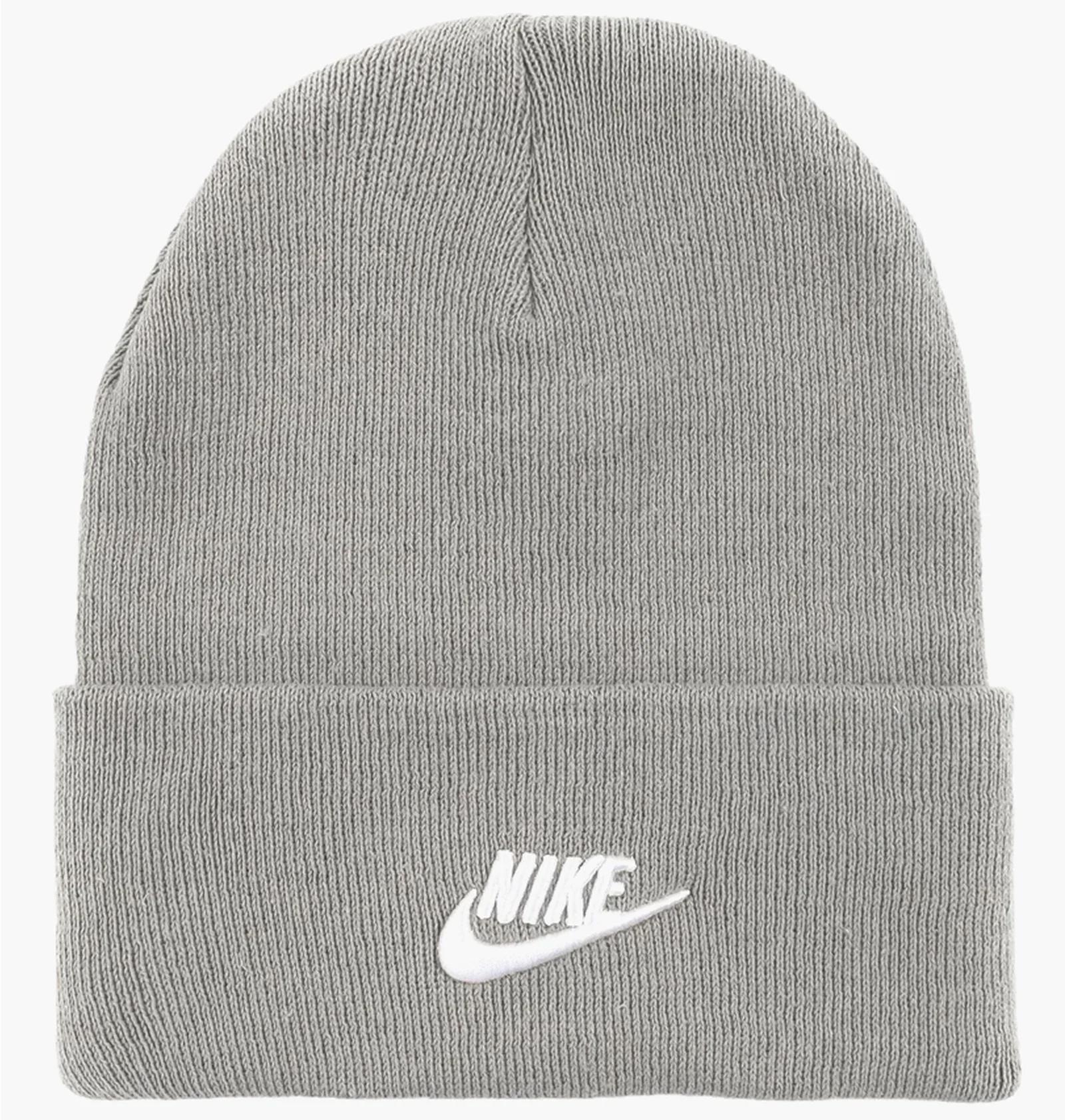 Шапка унісекс Nike Peak Beanie Grey HF0186-063 MISC — фото 1