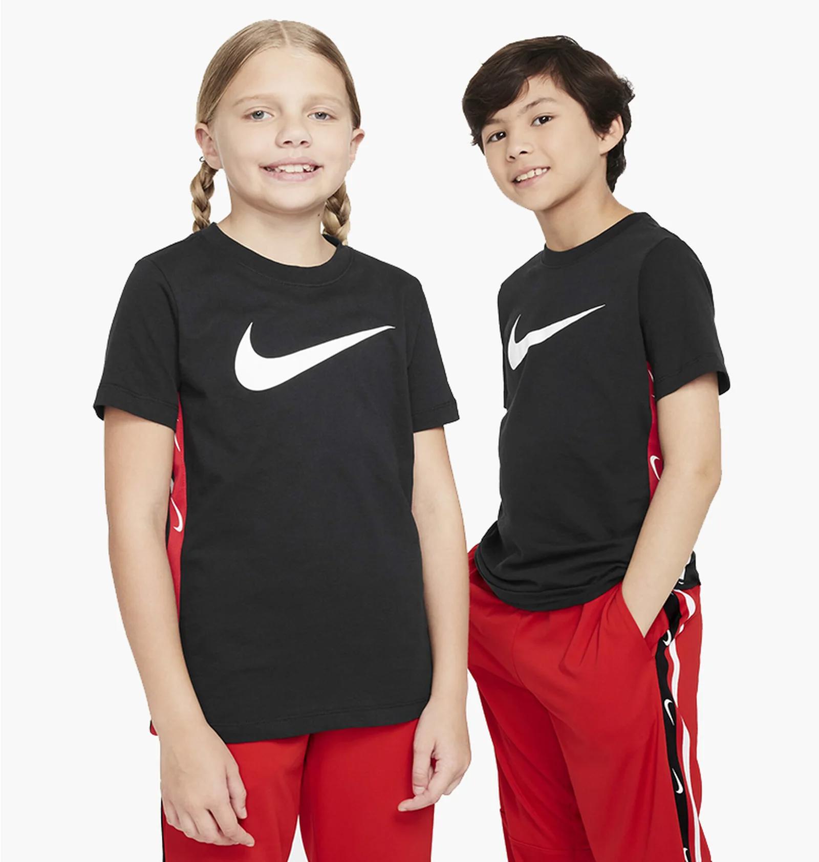 Футболка дитяча Nike Sportswear Club+ Poly Tee Black Boy's T-Shirt (HF3404-010) — фото 1