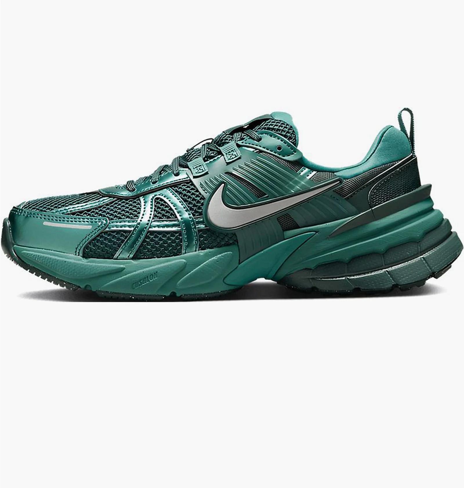 Кросівки для бігу чоловічі Nike V2k Run Premium (HF5050-361) — фото 1