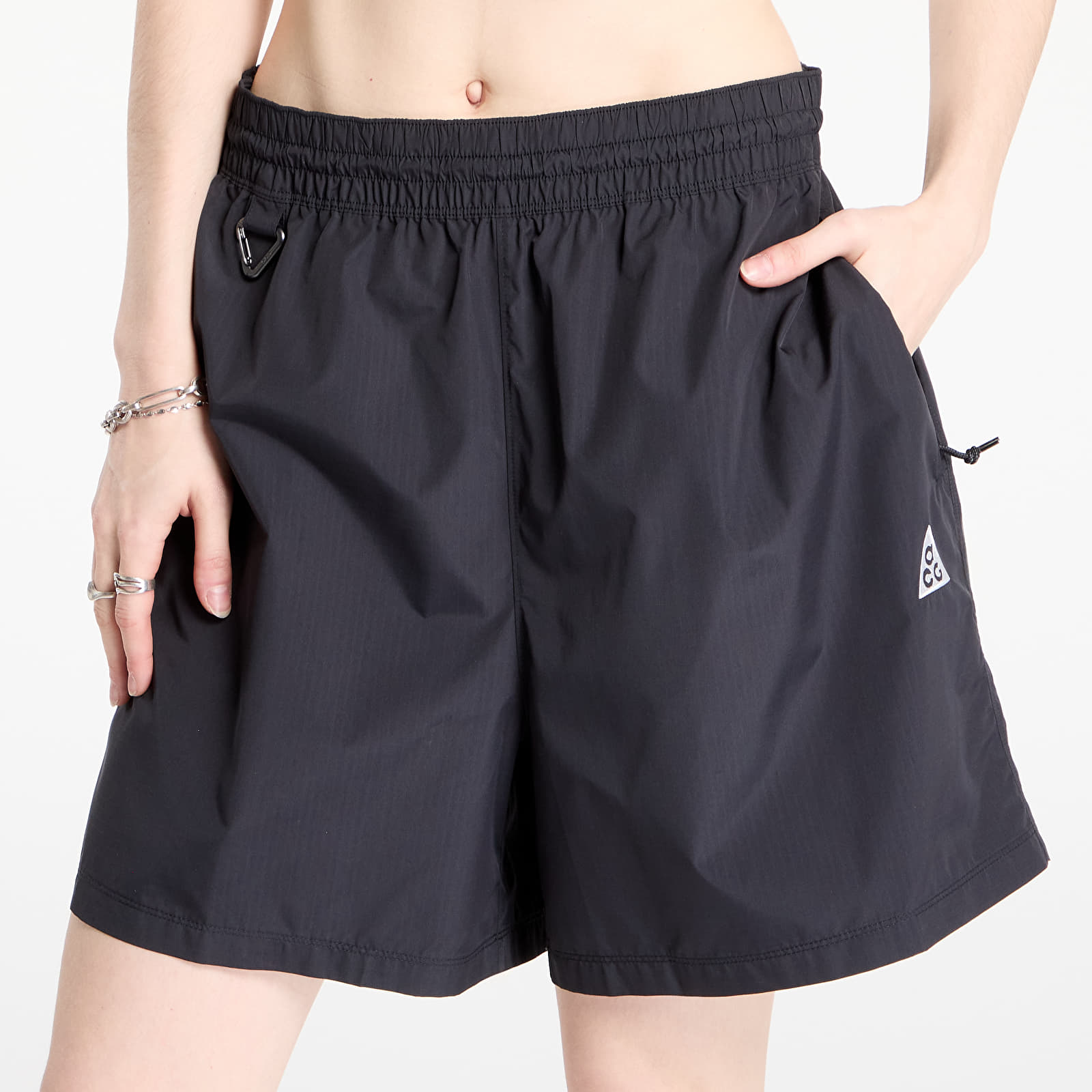 Шорти жіночі Nike Acg Repel Mid-Rise Ripstop (HJ0263-010) — фото 1