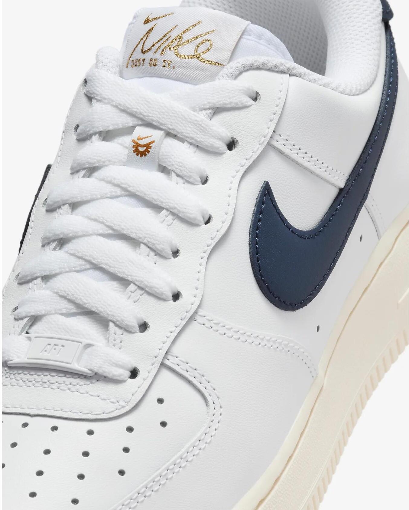 Кросівки жіночі Nike Air Force 1 '07 Flyease (HJ9122-100) — фото 7