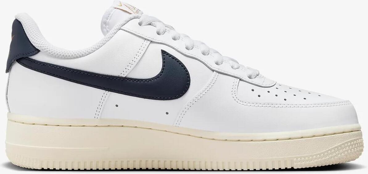 Кросівки жіночі Nike Air Force 1 '07 Flyease (HJ9122-100) — фото 3