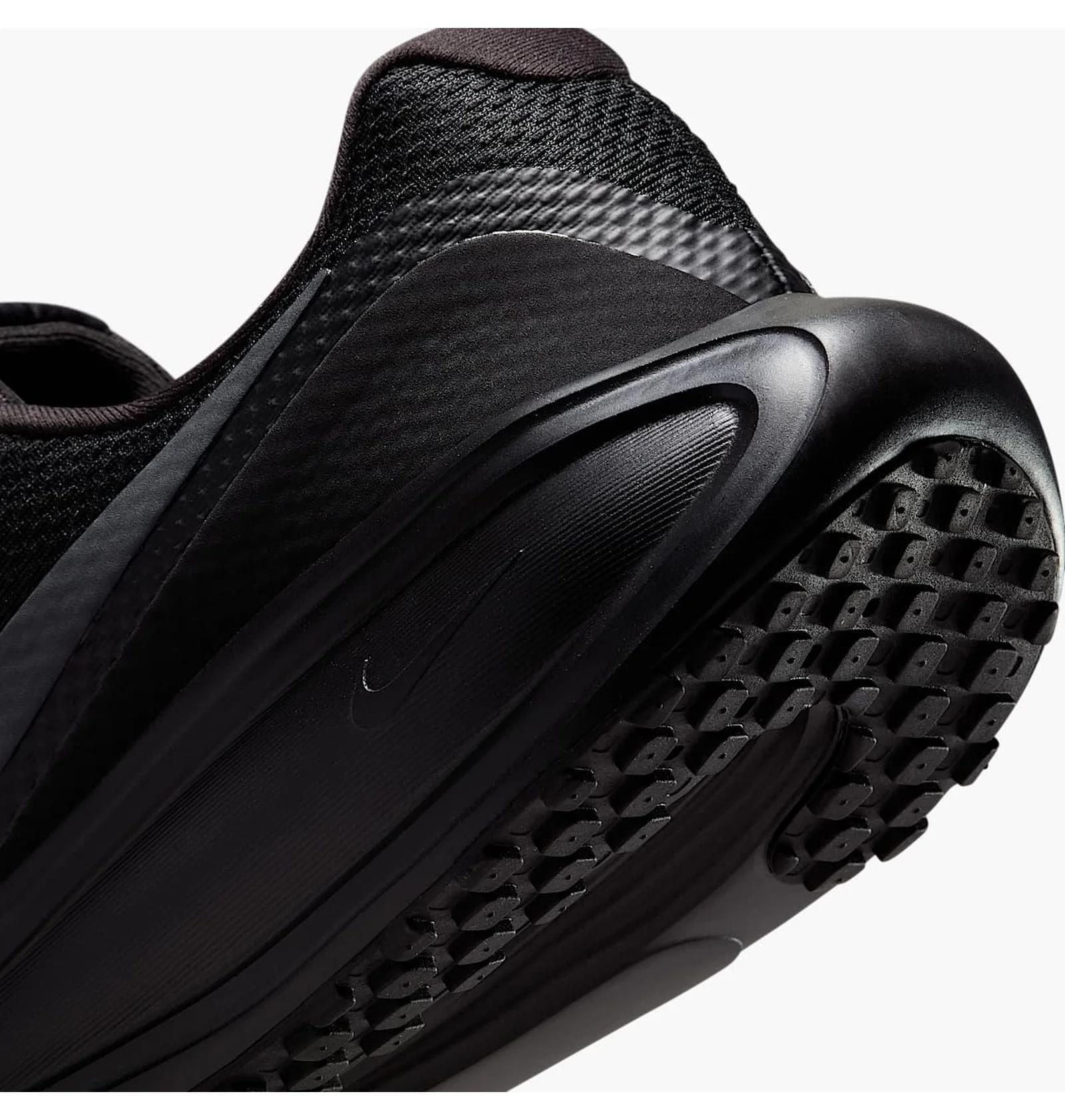 Кросівки чоловічі Nike Revolution 8 Black (HJ9198-002) — фото 10