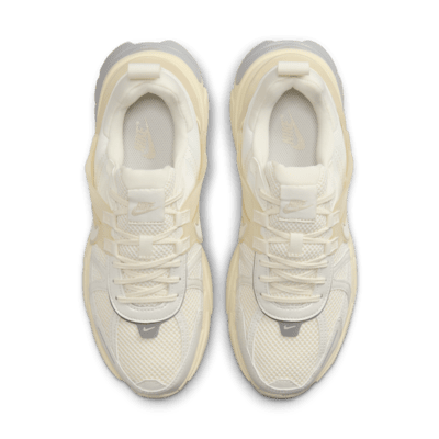 Кросівки жіночі Nike V2k Run "Pale Ivory" (HQ1512-110) — фото 1