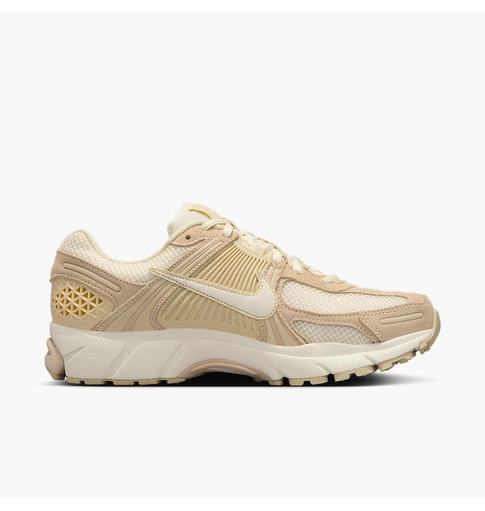Кросівки жіночі Nike Zoom Vomero 5 (HQ0458-200) — фото 10
