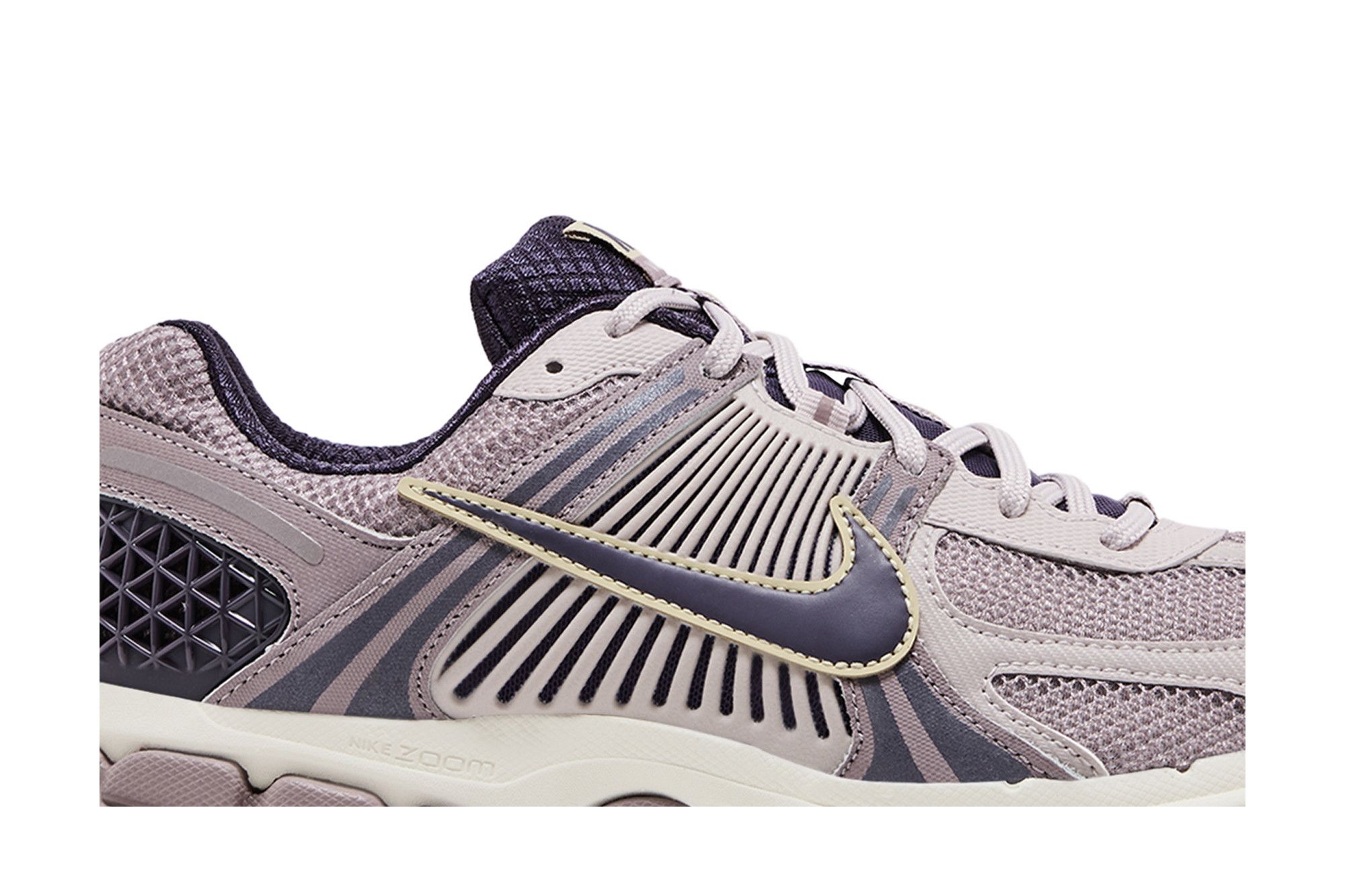 Кросівки чоловічі Nike Zoom Vomero 5 (HQ3643-019) — фото 3