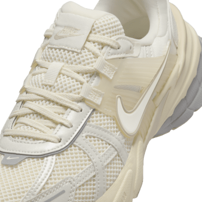 Кросівки жіночі Nike V2k Run "Pale Ivory" (HQ1512-110) — фото 8
