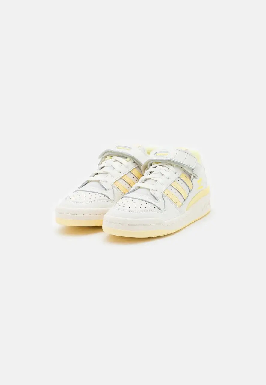 Кросівки жіночі Adidas Originals Forum Low (HP9151) — фото 1