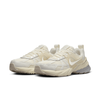 Кросівки жіночі Nike V2k Run "Pale Ivory" (HQ1512-110) — фото 6