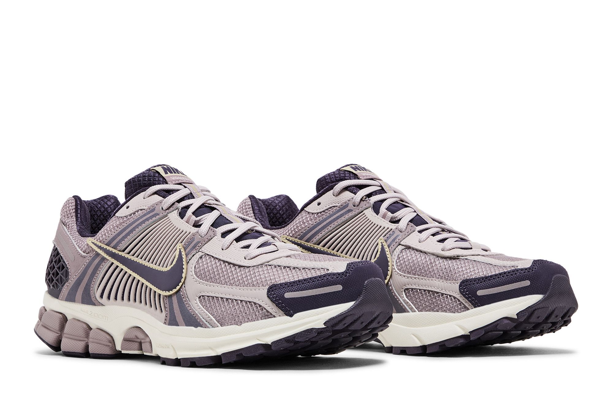 Кросівки чоловічі Nike Zoom Vomero 5 (HQ3643-019) — фото 9