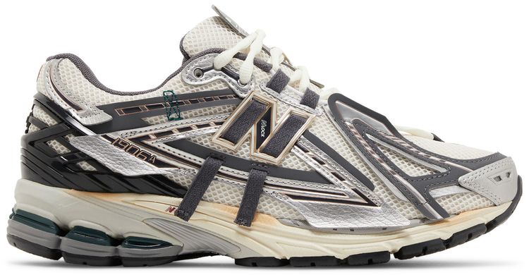 Кросівки New Balance 1906A 'Silver Gold Metallic' — фото 1