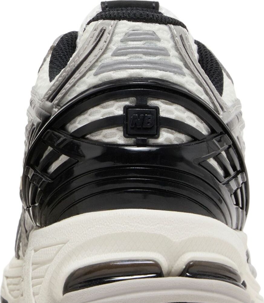 Кросівки чоловічі New Balance 1906R 'Silver Metallic Black' — фото 8