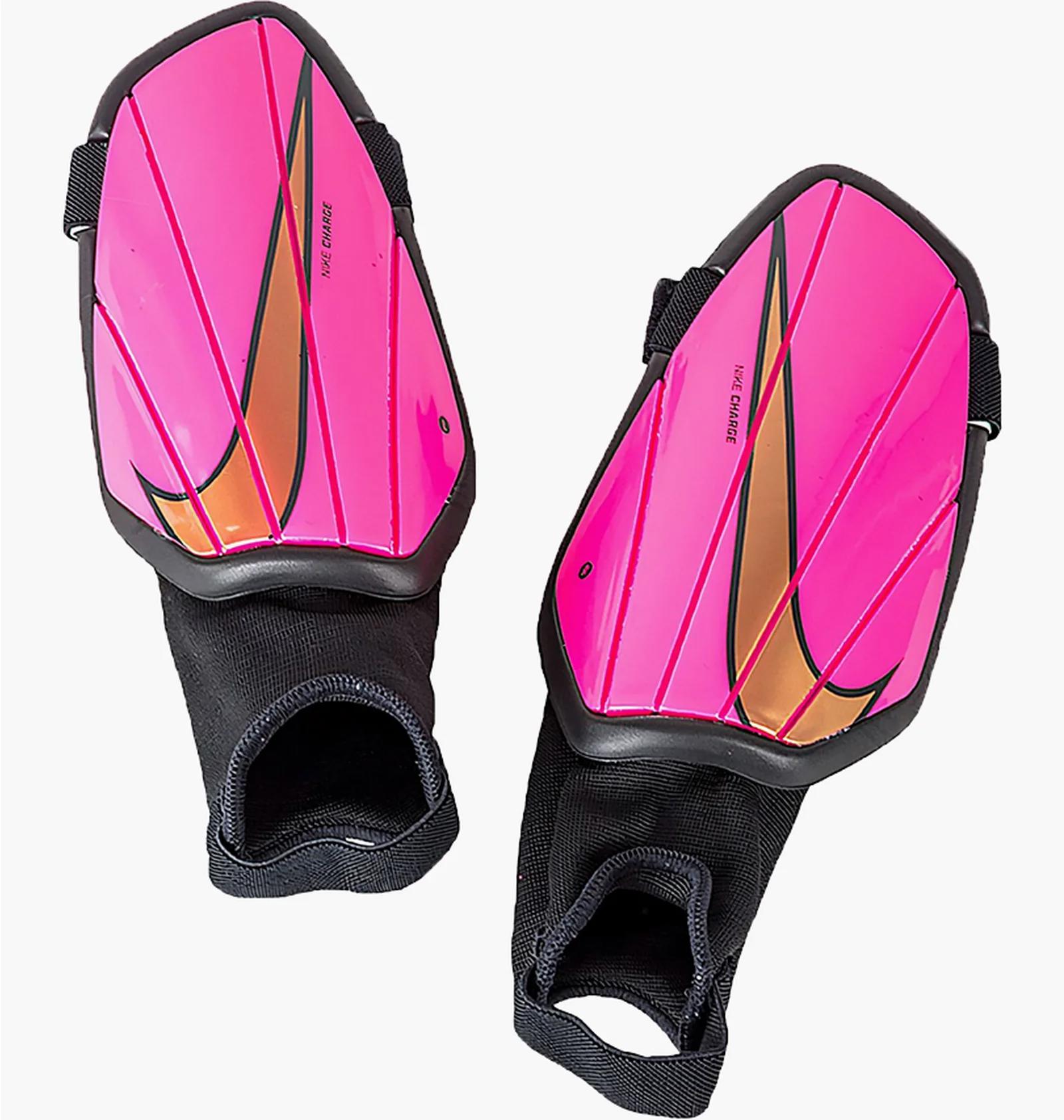 Футбольні щитки унісекс Nike Charge (SP2165-600) — фото 1