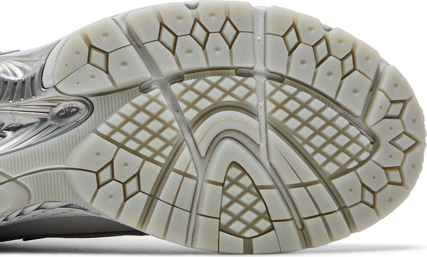 Кросівки чоловічі New Balance 1906R 'Lunar New Year' — фото 6