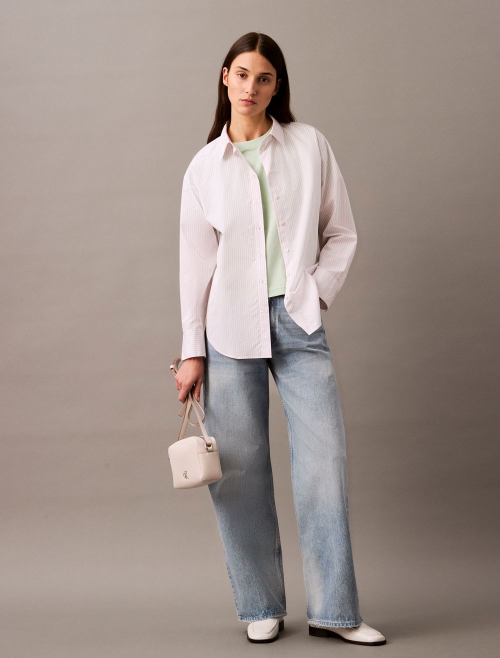 Жіноча сумка через плече Calvin Klein з логотипом 1159833731 (Молочний One size) — фото 1