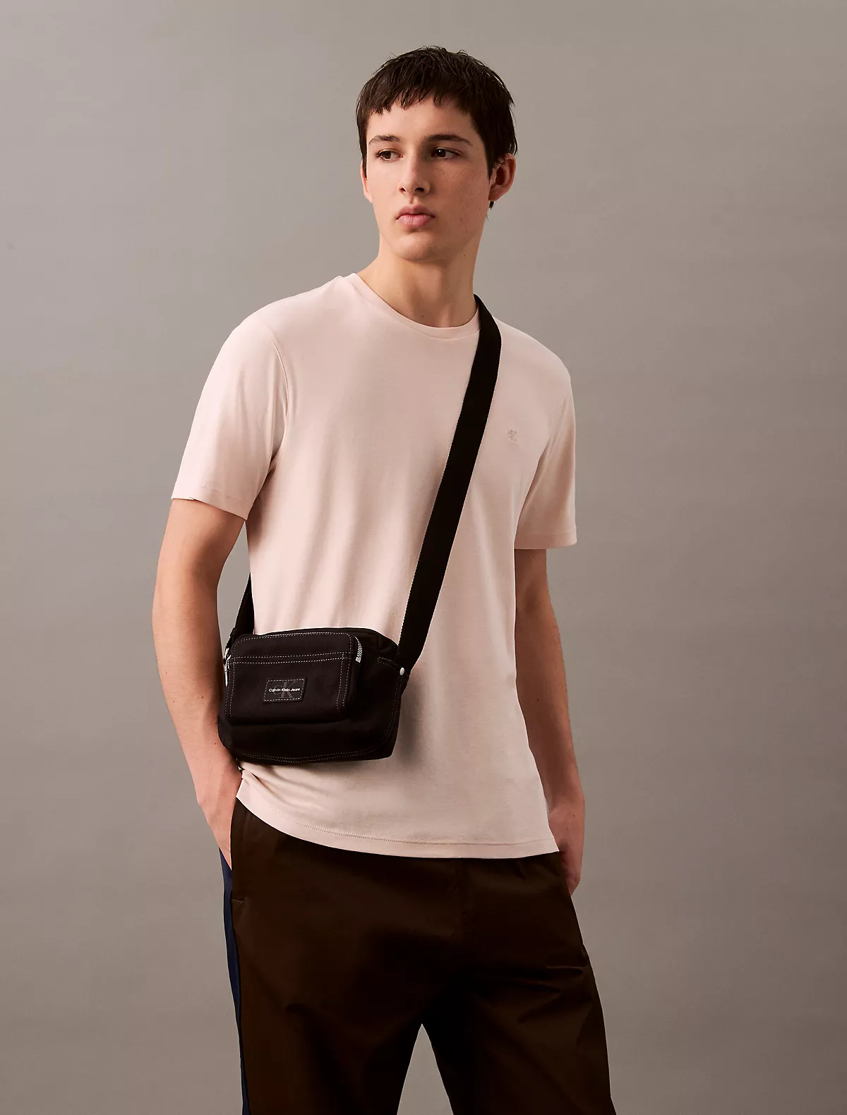 Текстильна сумка через плече Calvin Klein з логотипом 1159847536 Чорний — фото 1