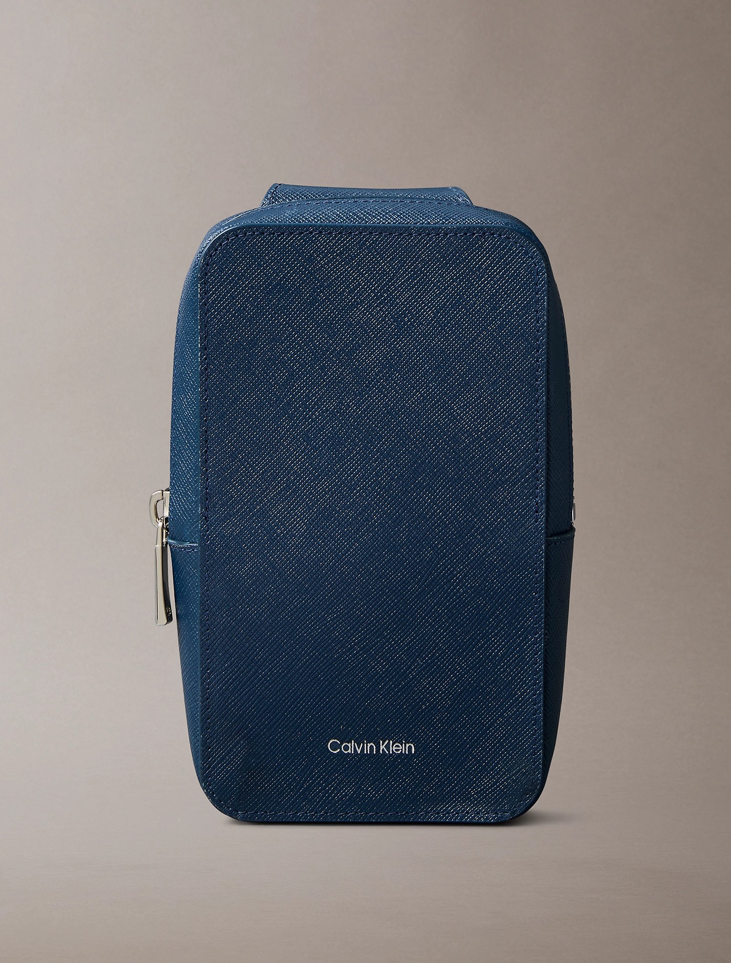 Шкіряна сумка через плече Calvin Klein 1159851323 Синій — фото 1