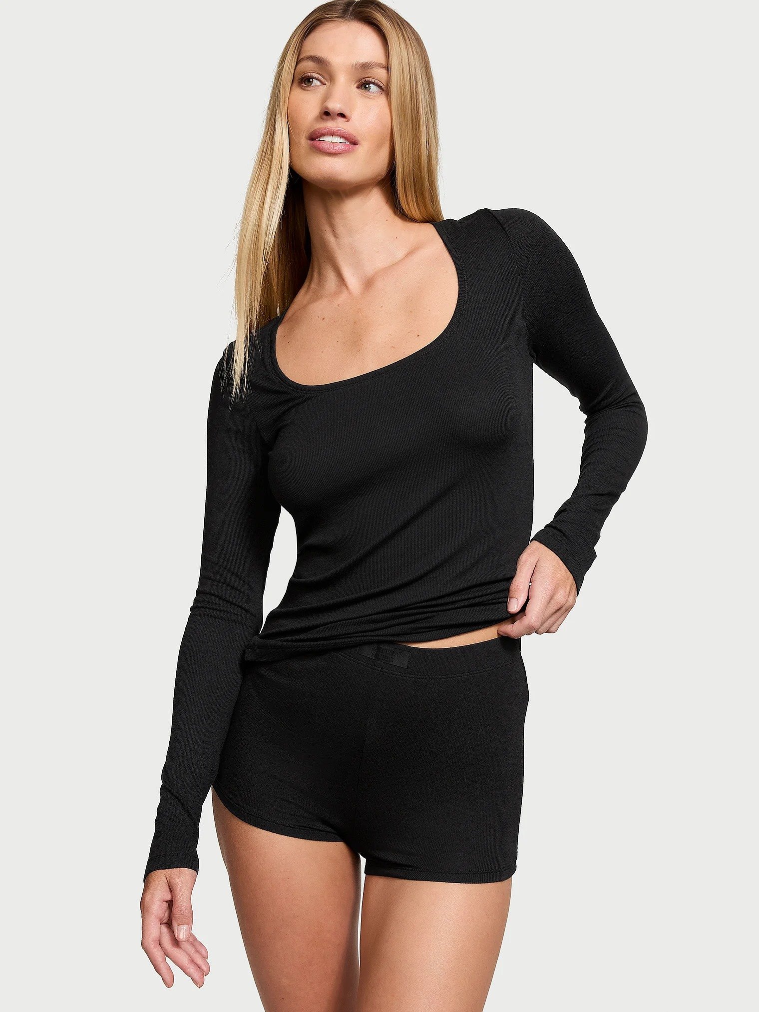 Жіноча піжама Victoria's Secret кофта та шорти 1159859376 — фото 1
