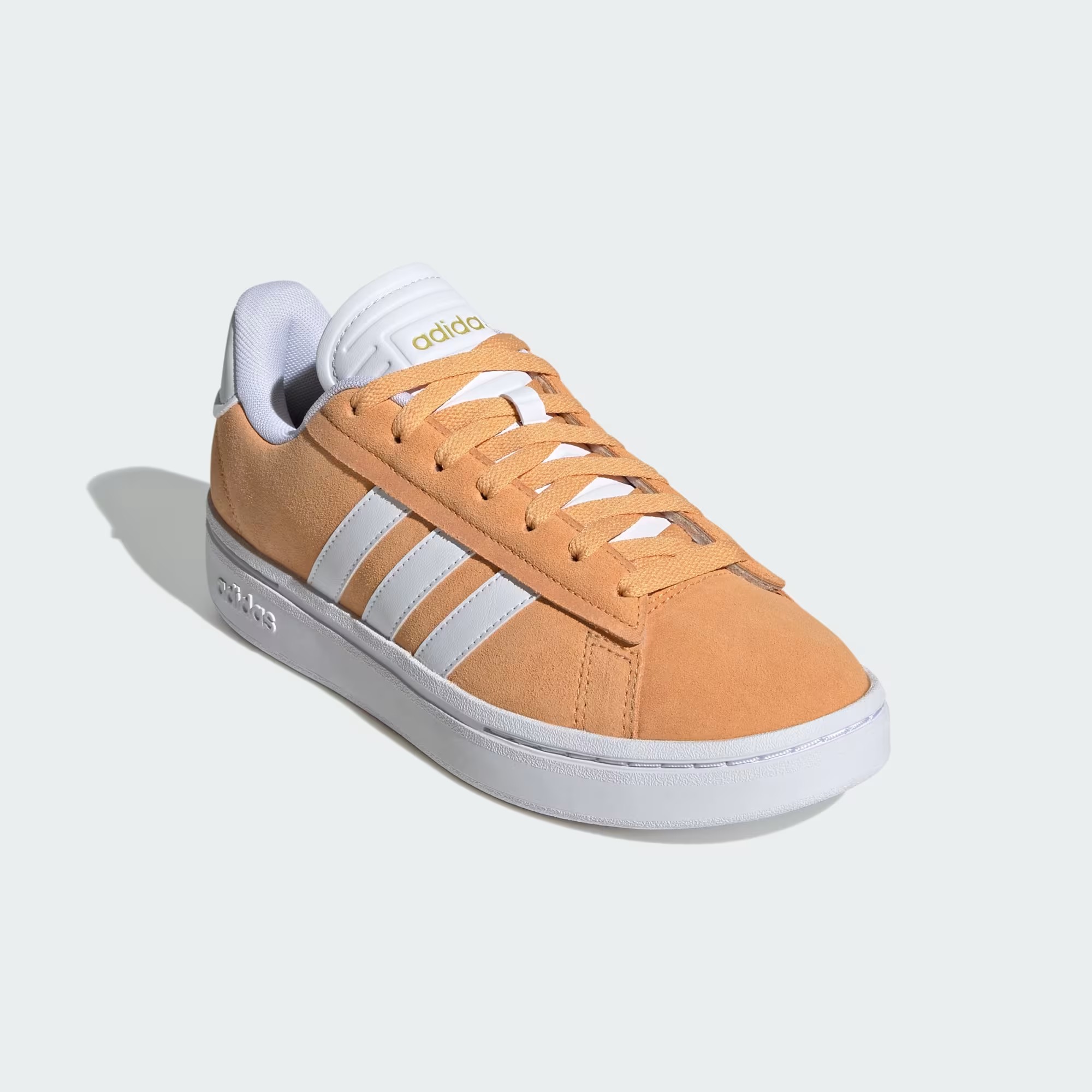 Жіночі кросівки Grand Court Alpha Adidas з натуральної замші 39 1/3 — фото 1
