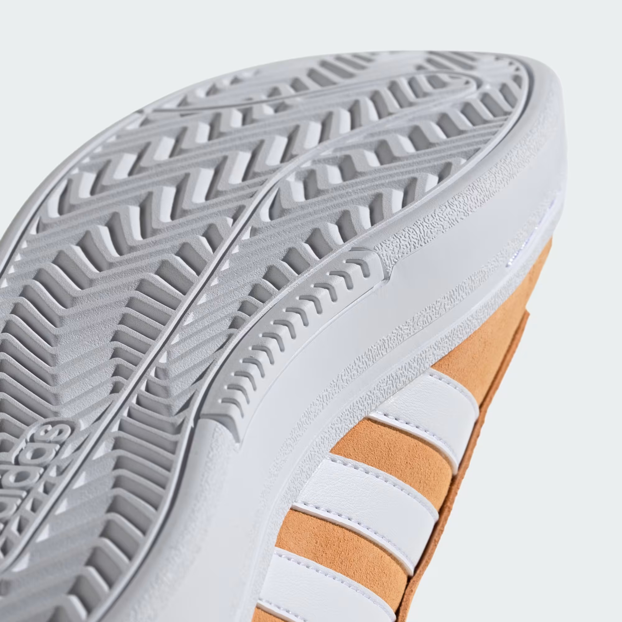Жіночі кросівки Grand Court Alpha Adidas з натуральної замші 39 1/3 — фото 10