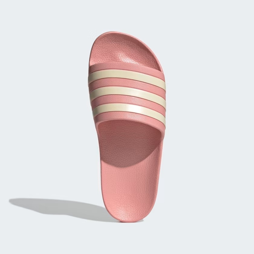 Легкі шльопанці Adilette Aqua від Adidas з фірмовими смужками 39 — фото 9