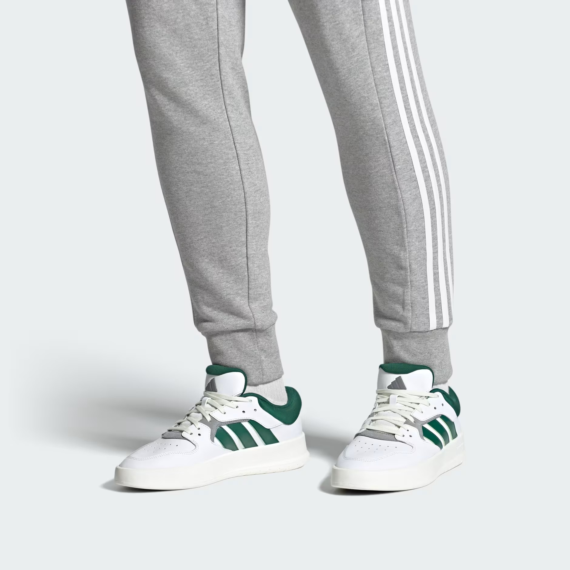 Кросівки Court 24 Adidas 47 1/3 — фото 1