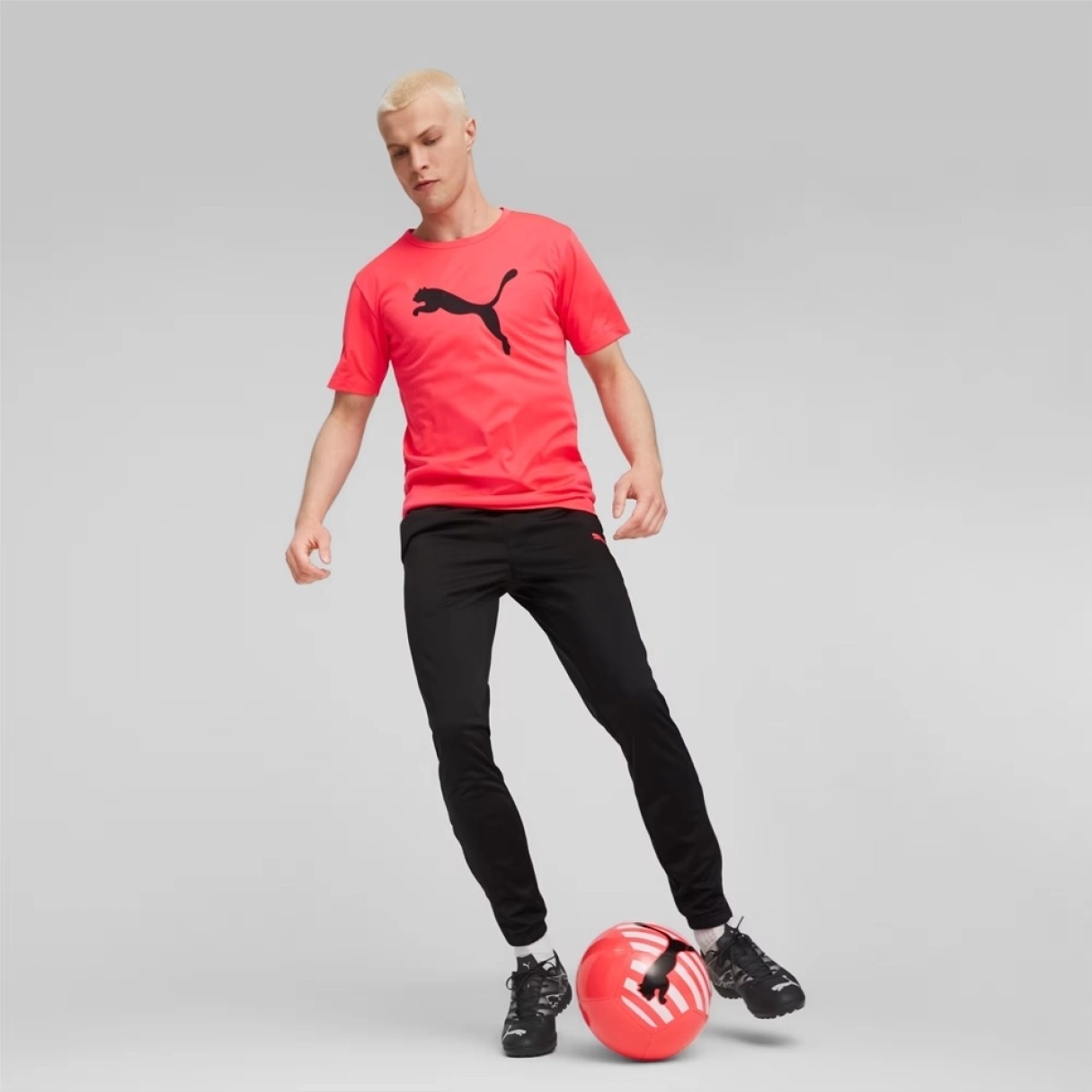 Стильні кросівки Attacanto Turf від Puma 42,5 — фото 8